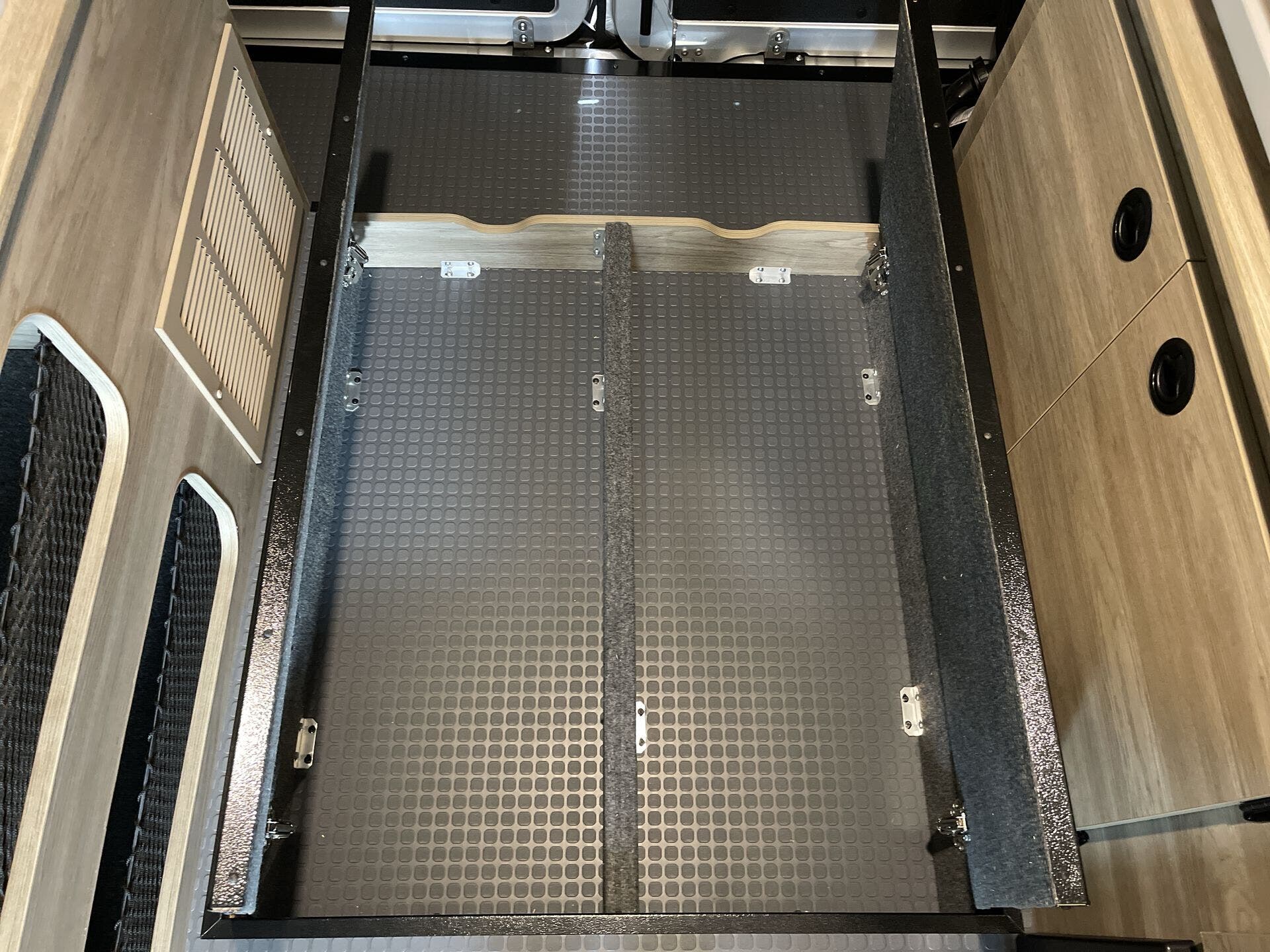 Solis/59PX/2026 image-29