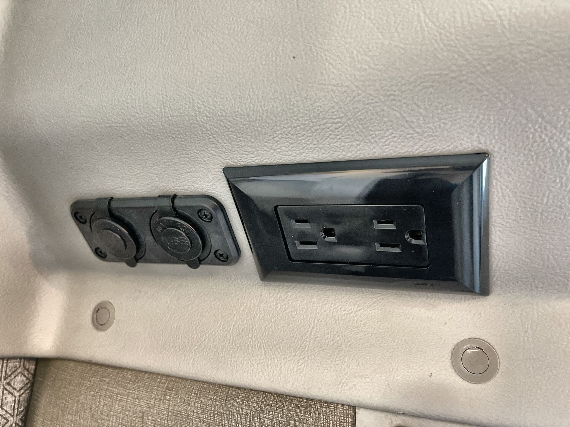 EKKO/22A/2026 image-17