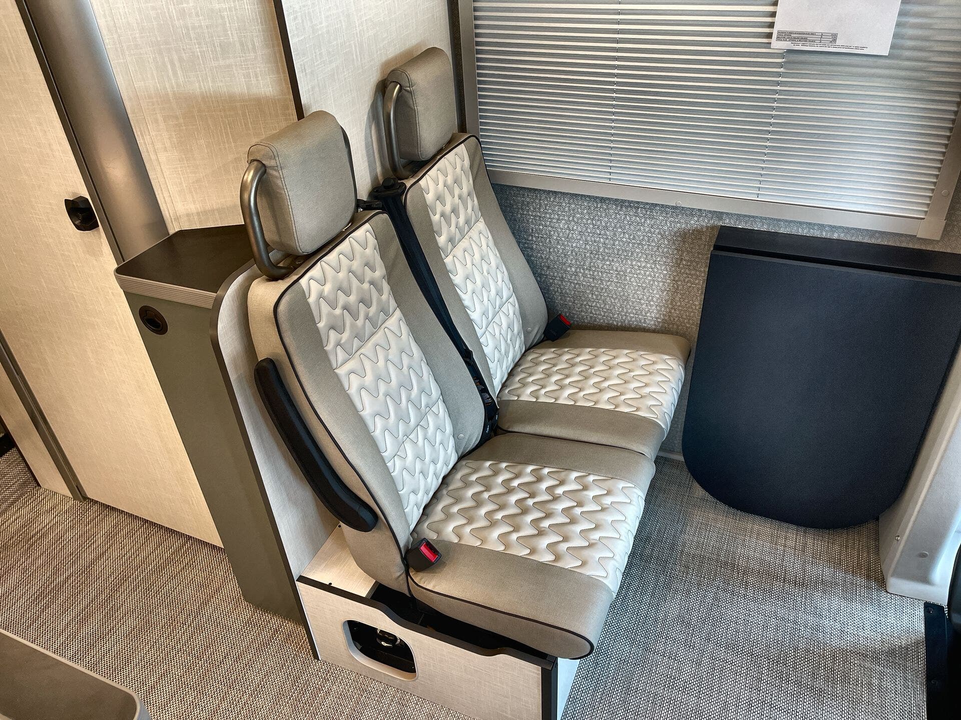 EKKO/22A/2026 image-18