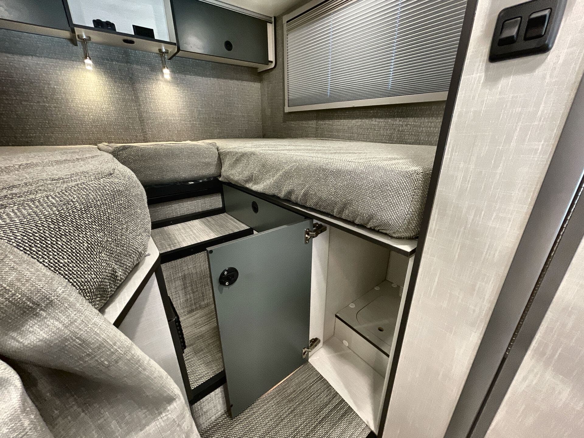 EKKO/22A/2026 image-31