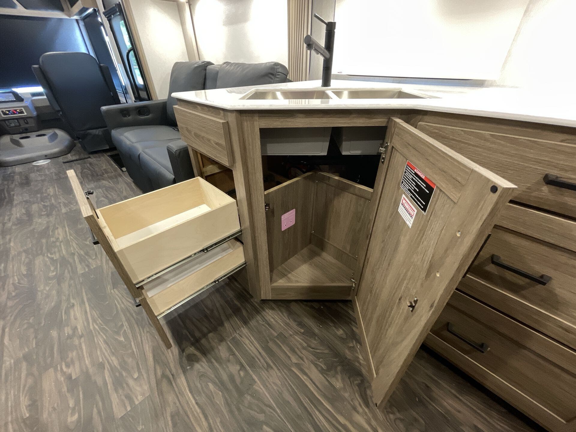 Vista/34R/2025 image-9