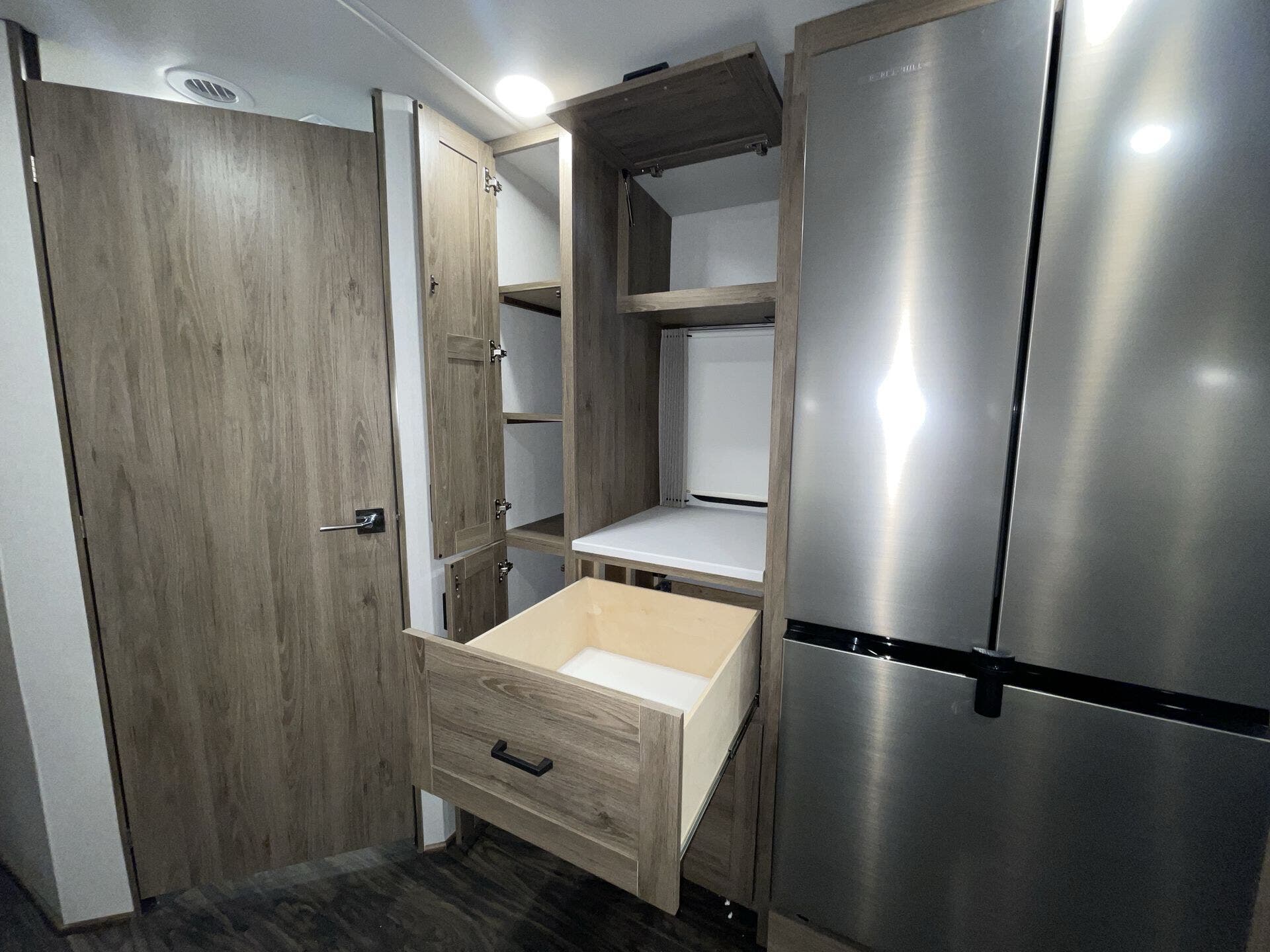 Vista/34R/2025 image-15