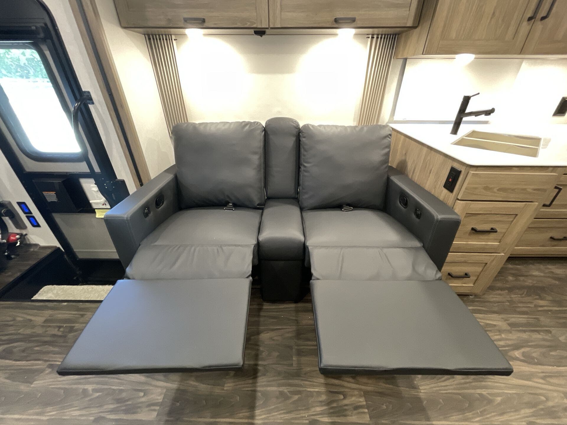 Vista/34R/2025 image-19