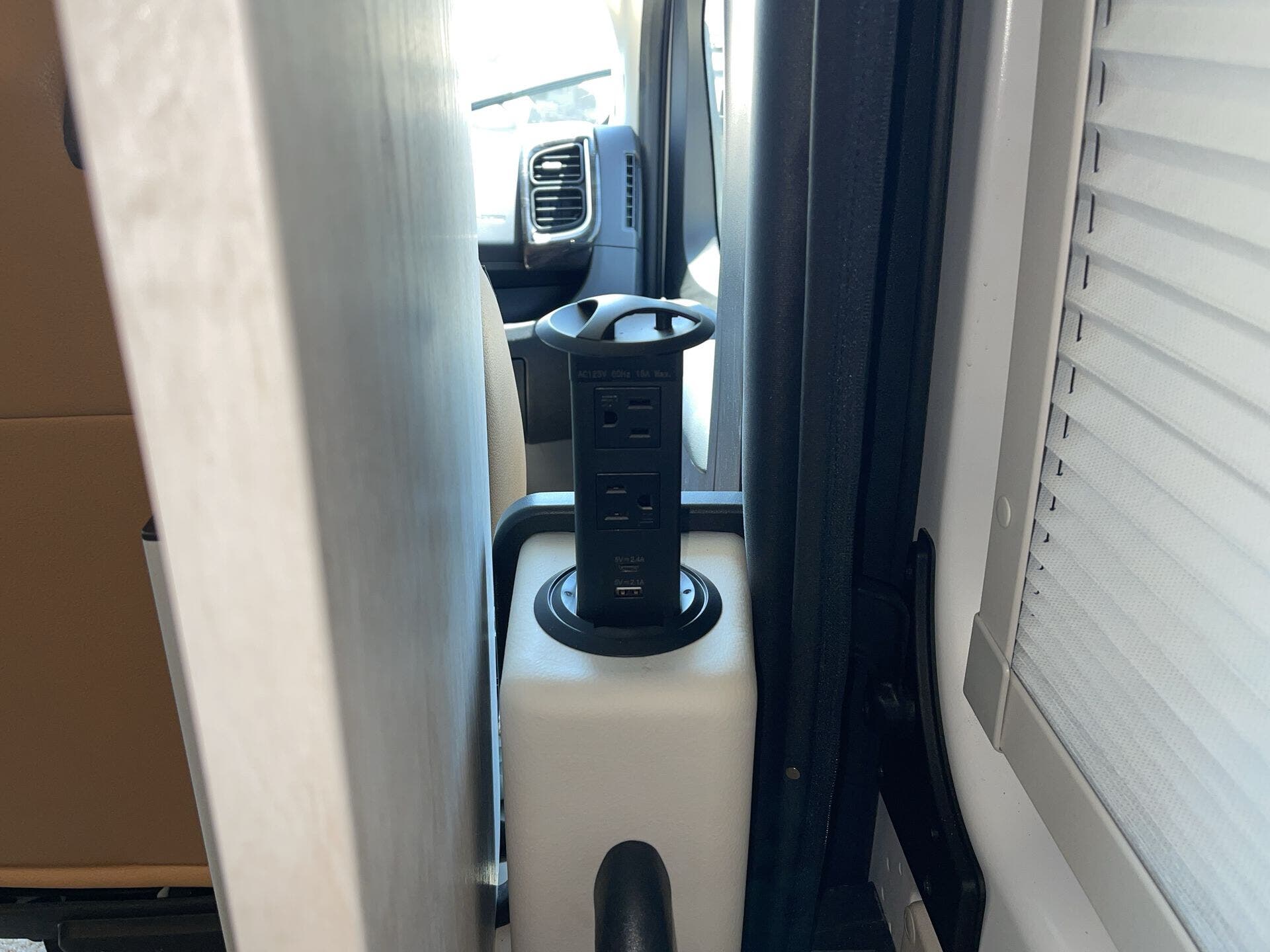 Travato/59K/2026 image-17