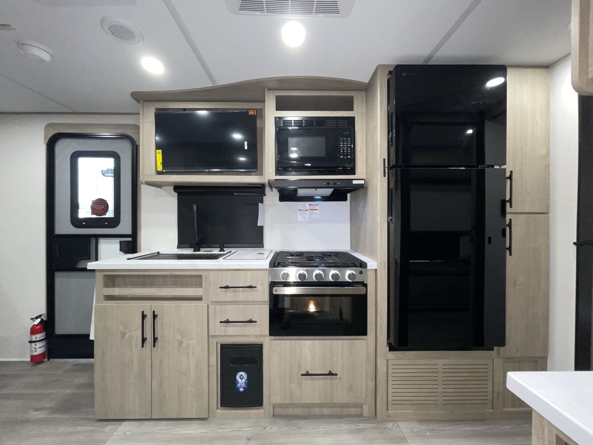 New 2026 Grand Design Imagine XLS 22BHE for sale in Corinth, TX