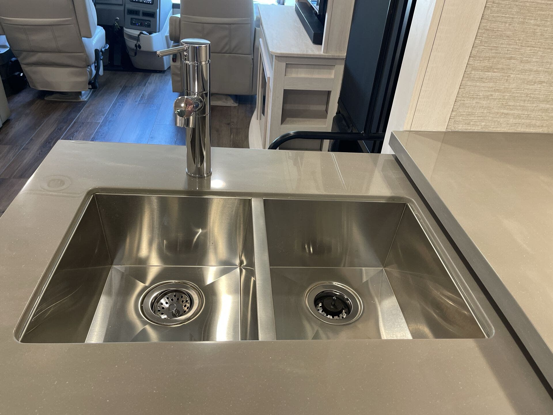 Forza/34T/2025 image-15