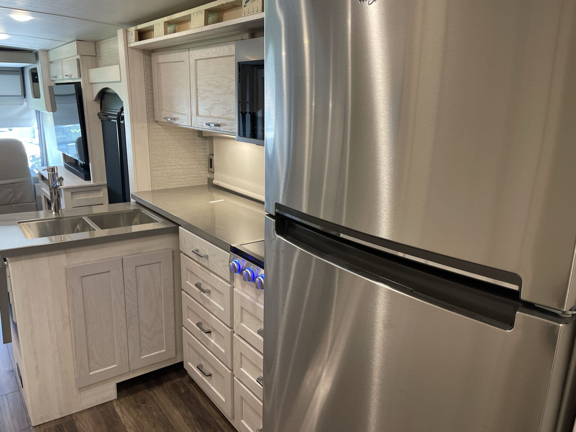 Forza/34T/2025 image-10