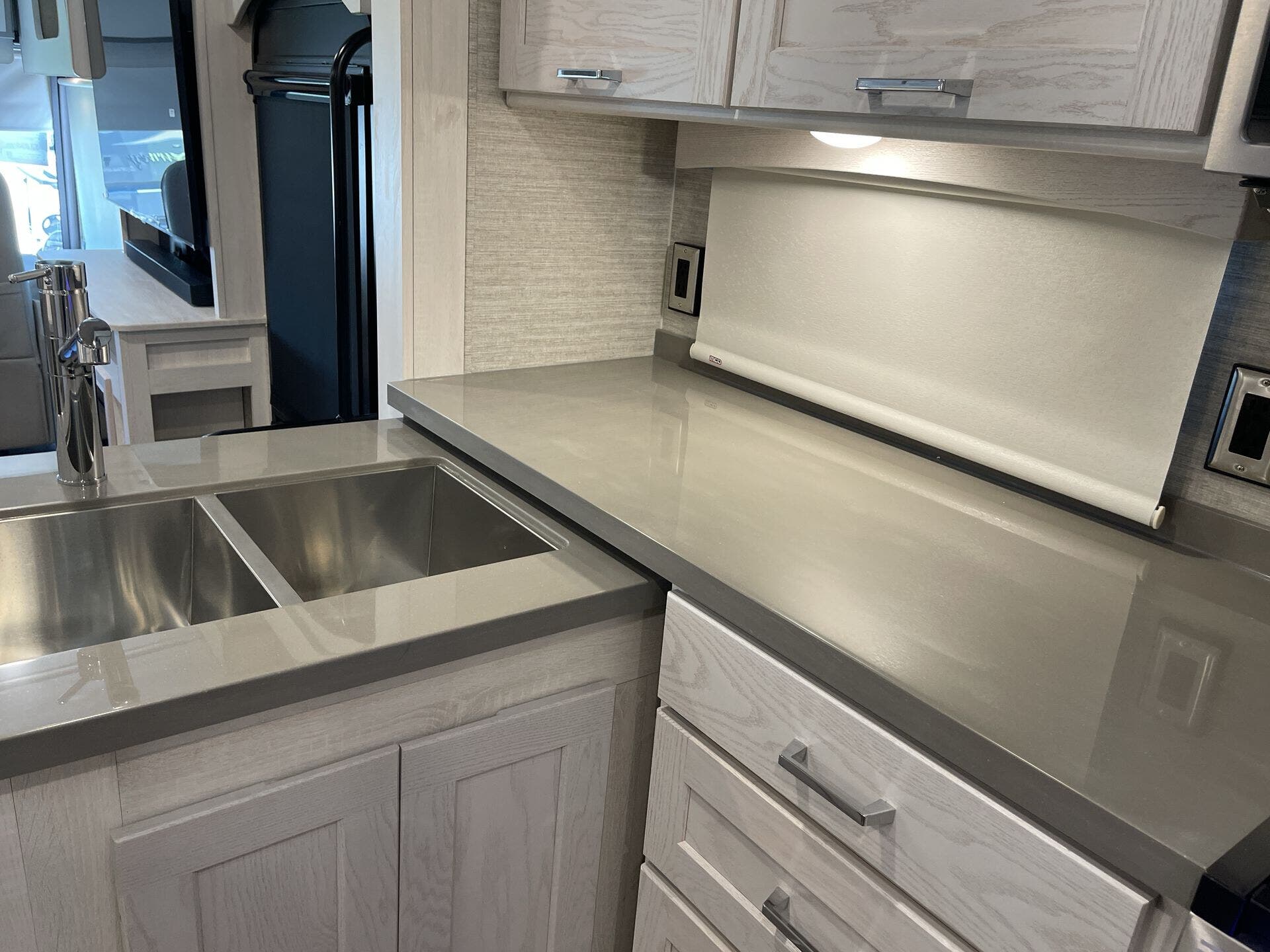 Forza/34T/2025 image-16