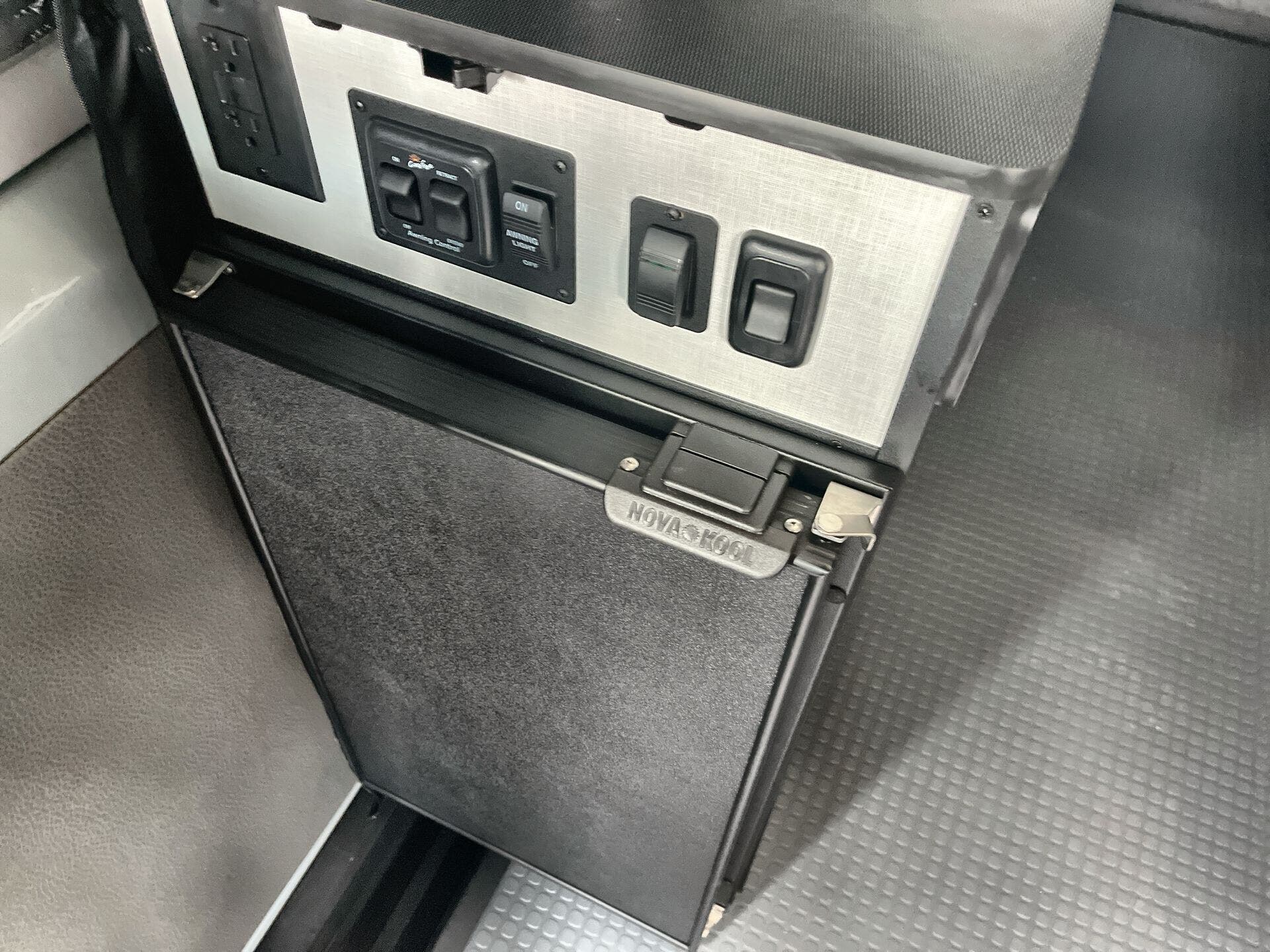 Revel Sport/44C/2026 image-7