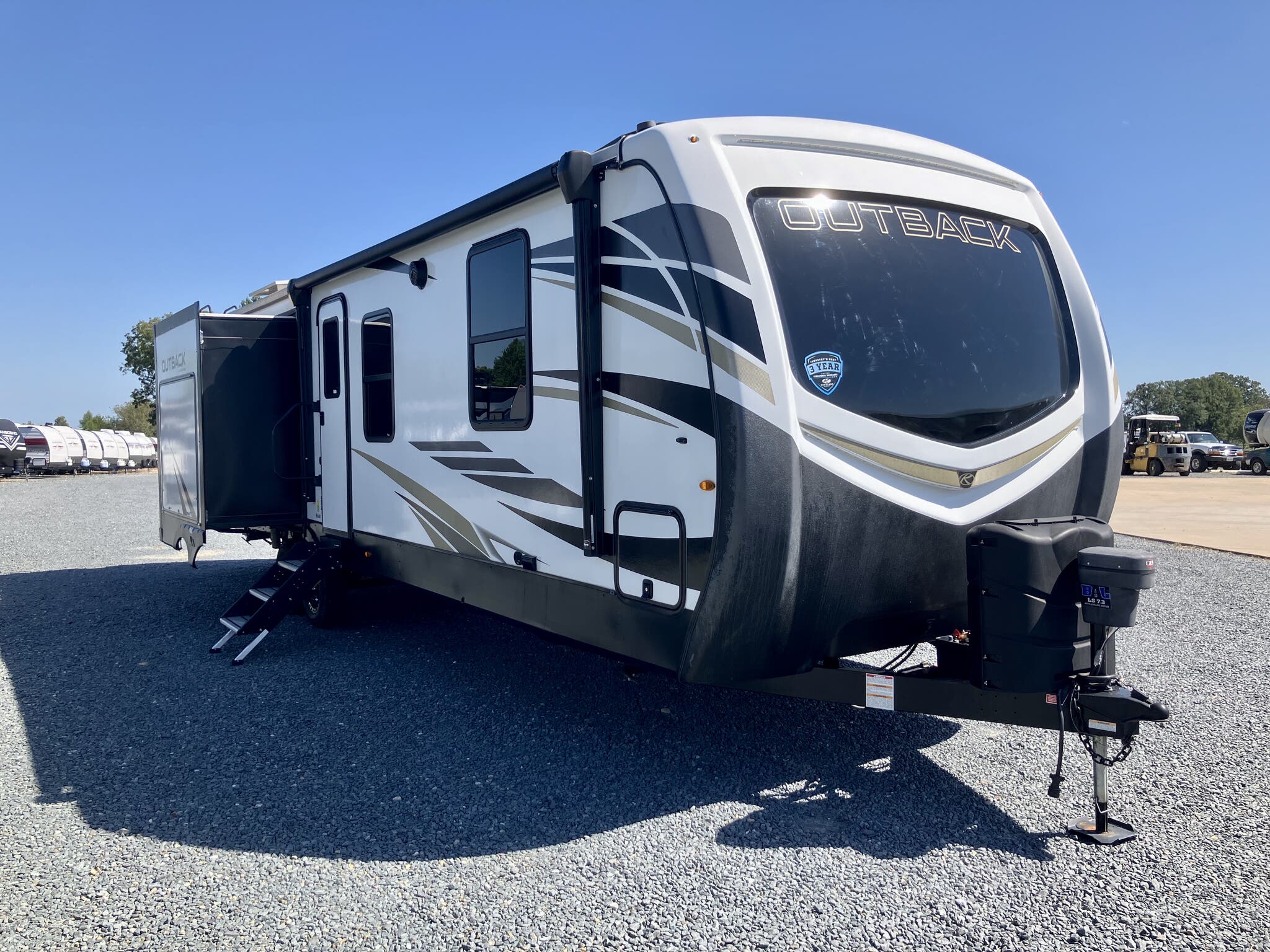 2022 Keystone Outback 332ML Black, White 2022 Keystone Outback Travel