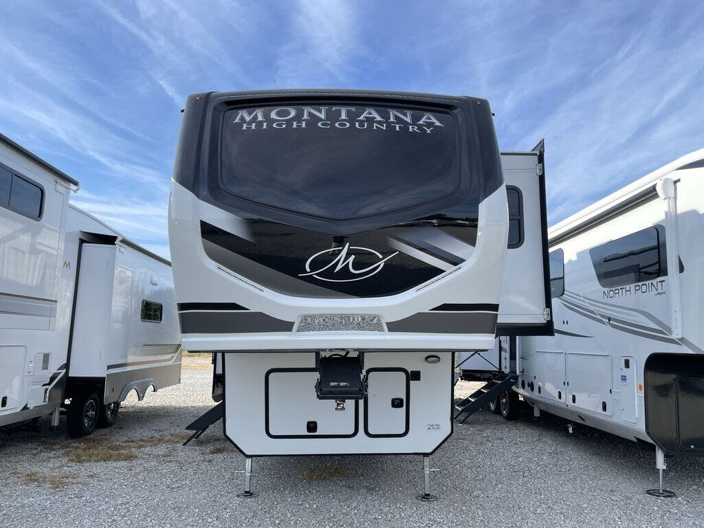 2025 Keystone Montana High Country 351BH 2025 Keystone Montana Camper