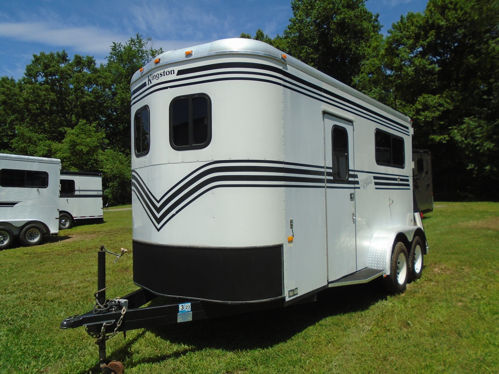 Used Kingston Horse trailers for sale - TrailersMarket.com