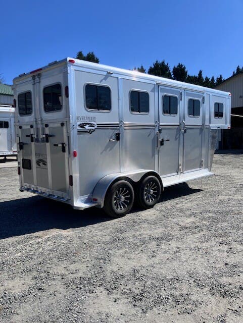 Trailer Photo 5
