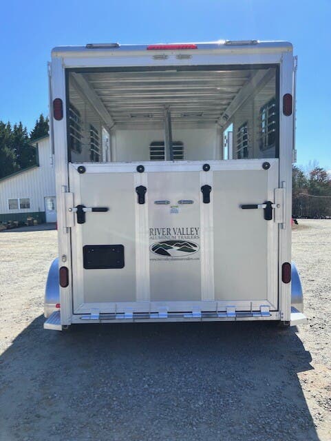 Trailer Photo 7