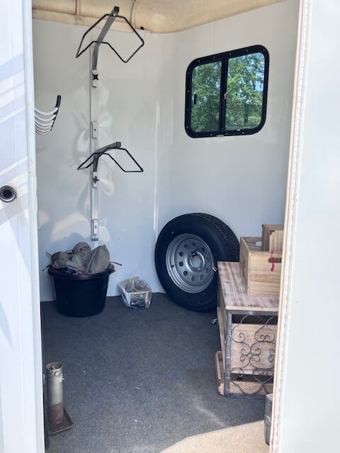 Trailer Photo 14