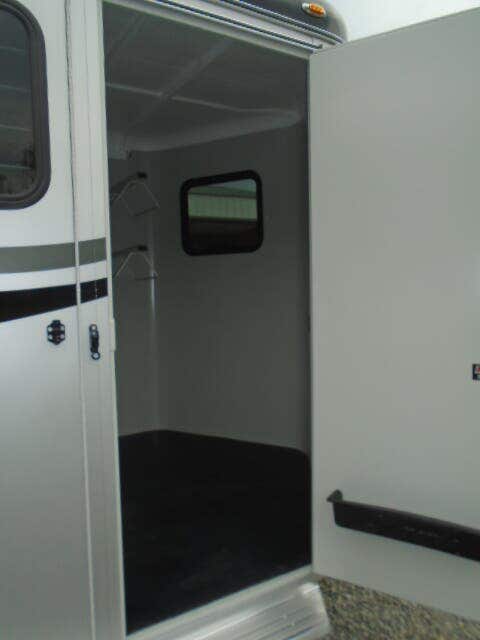 Trailer Photo 10
