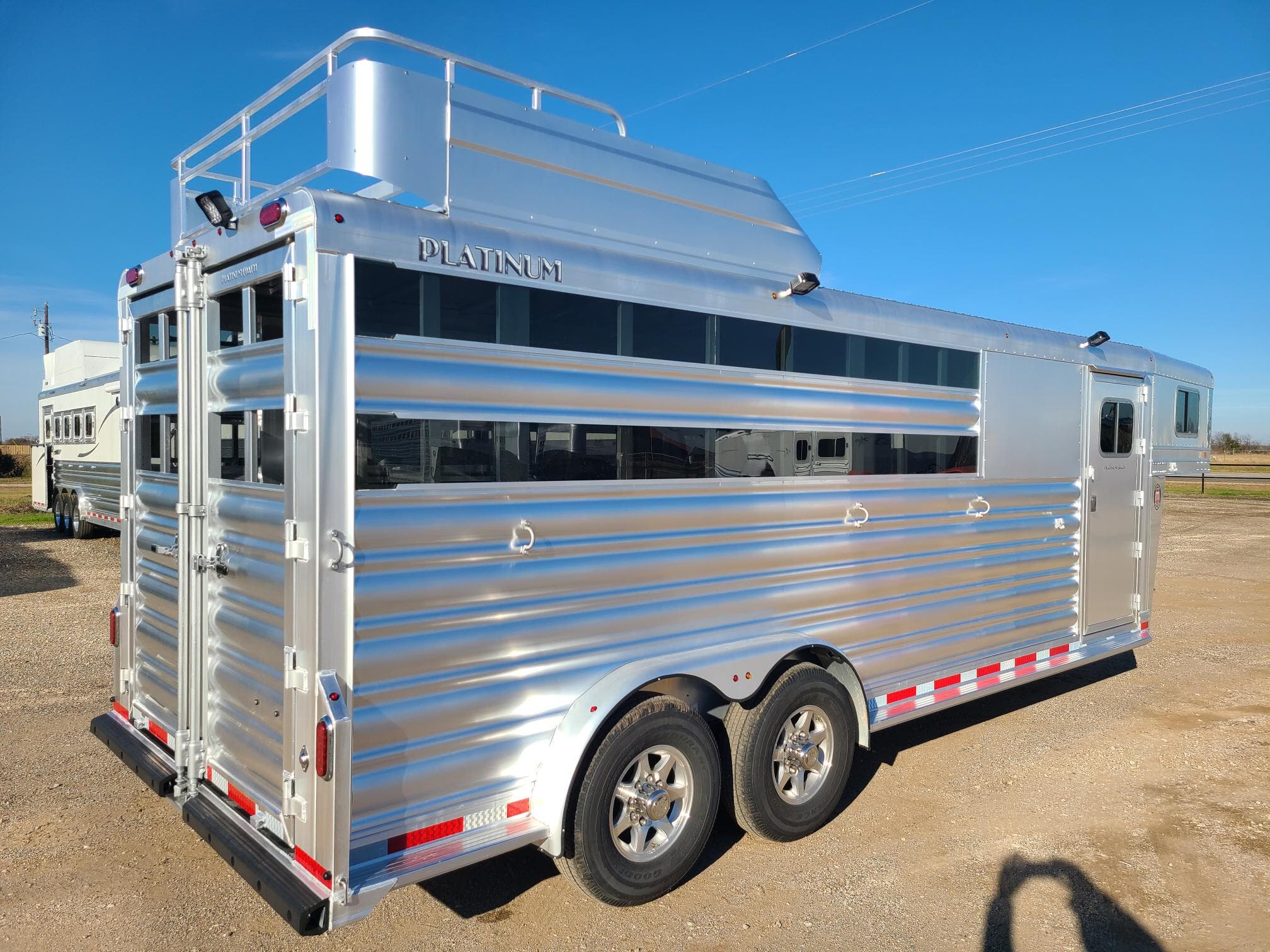 Trailer Photo 3