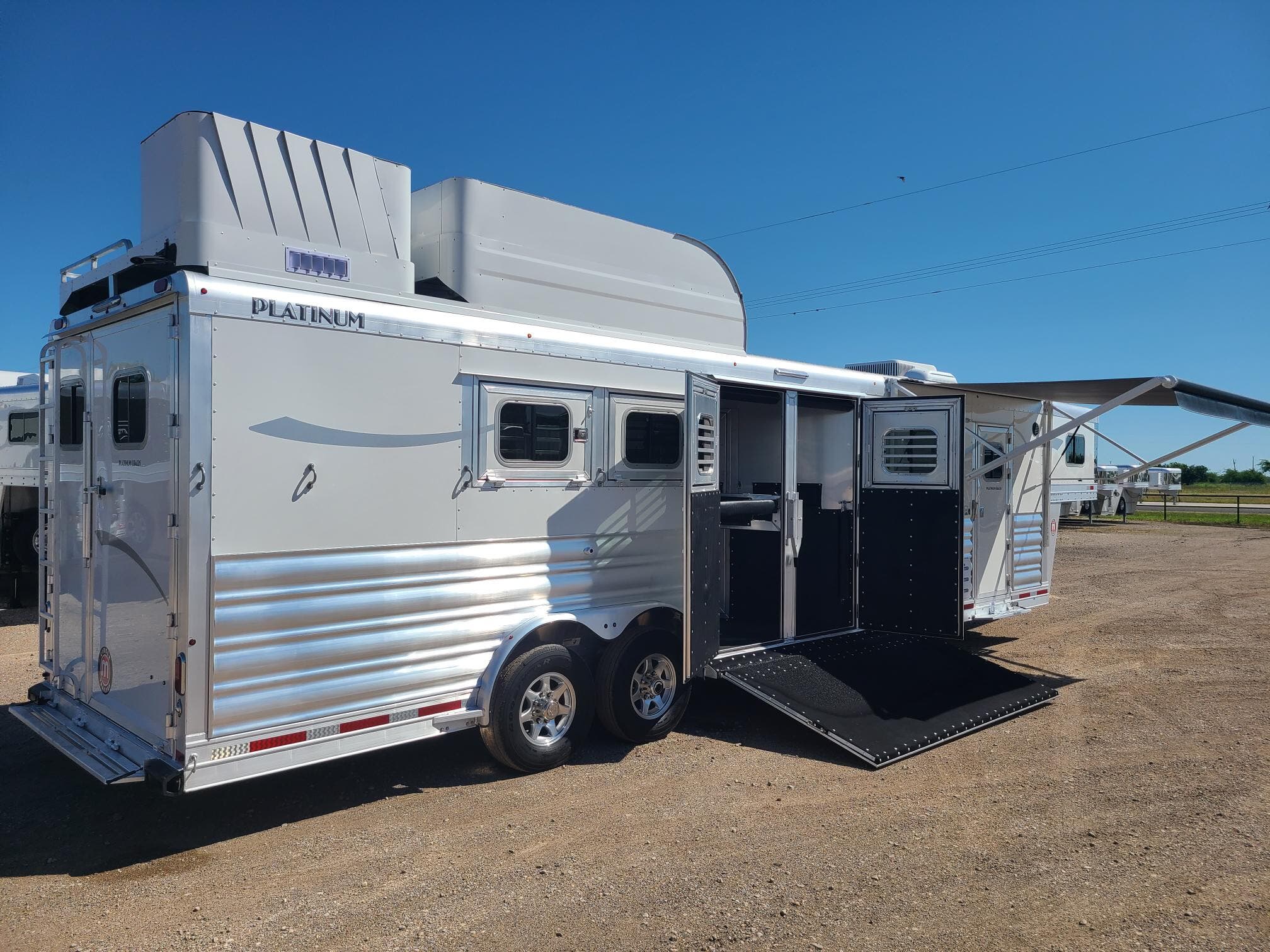 Trailer Photo 2