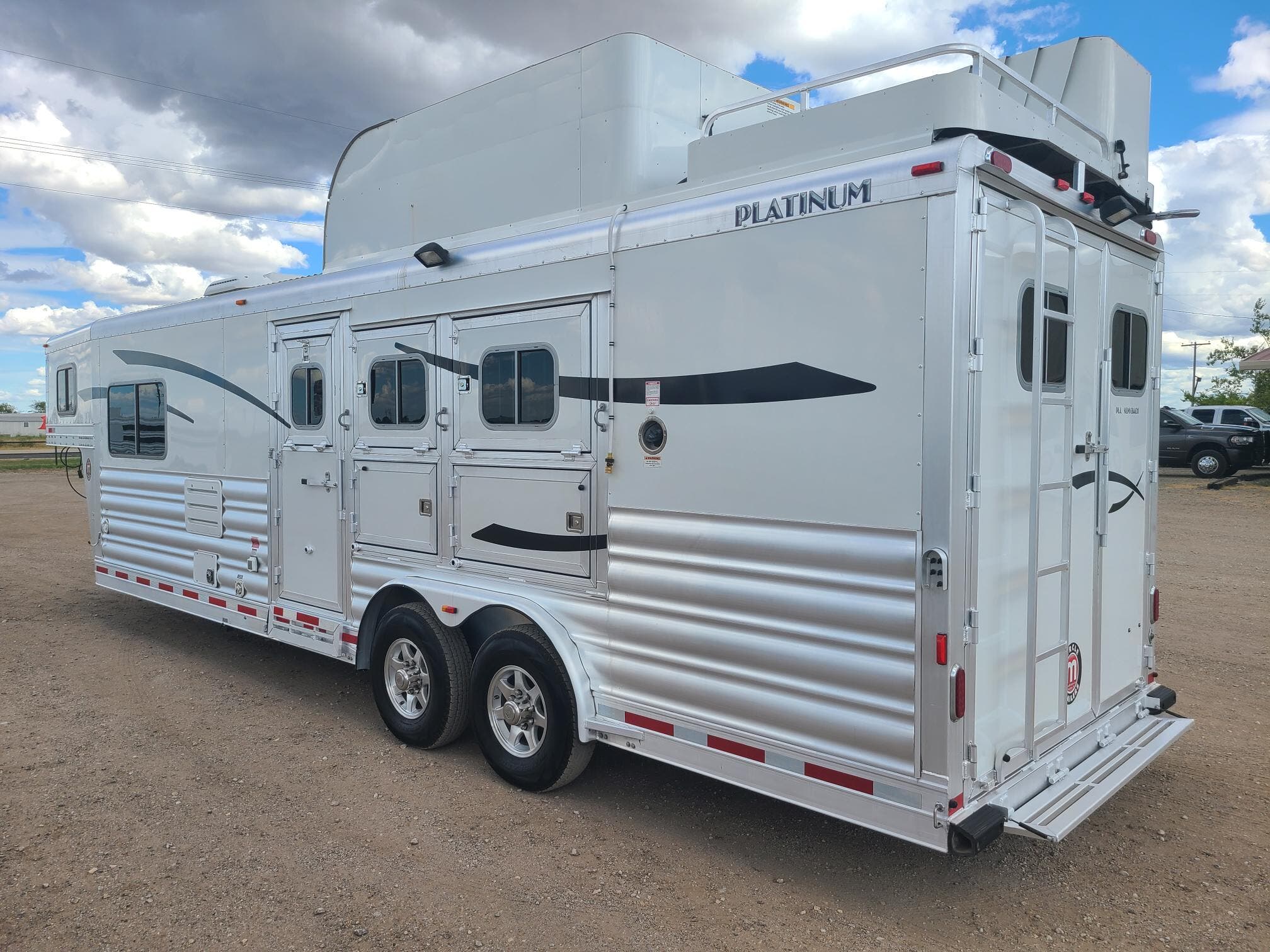 Trailer Photo 3