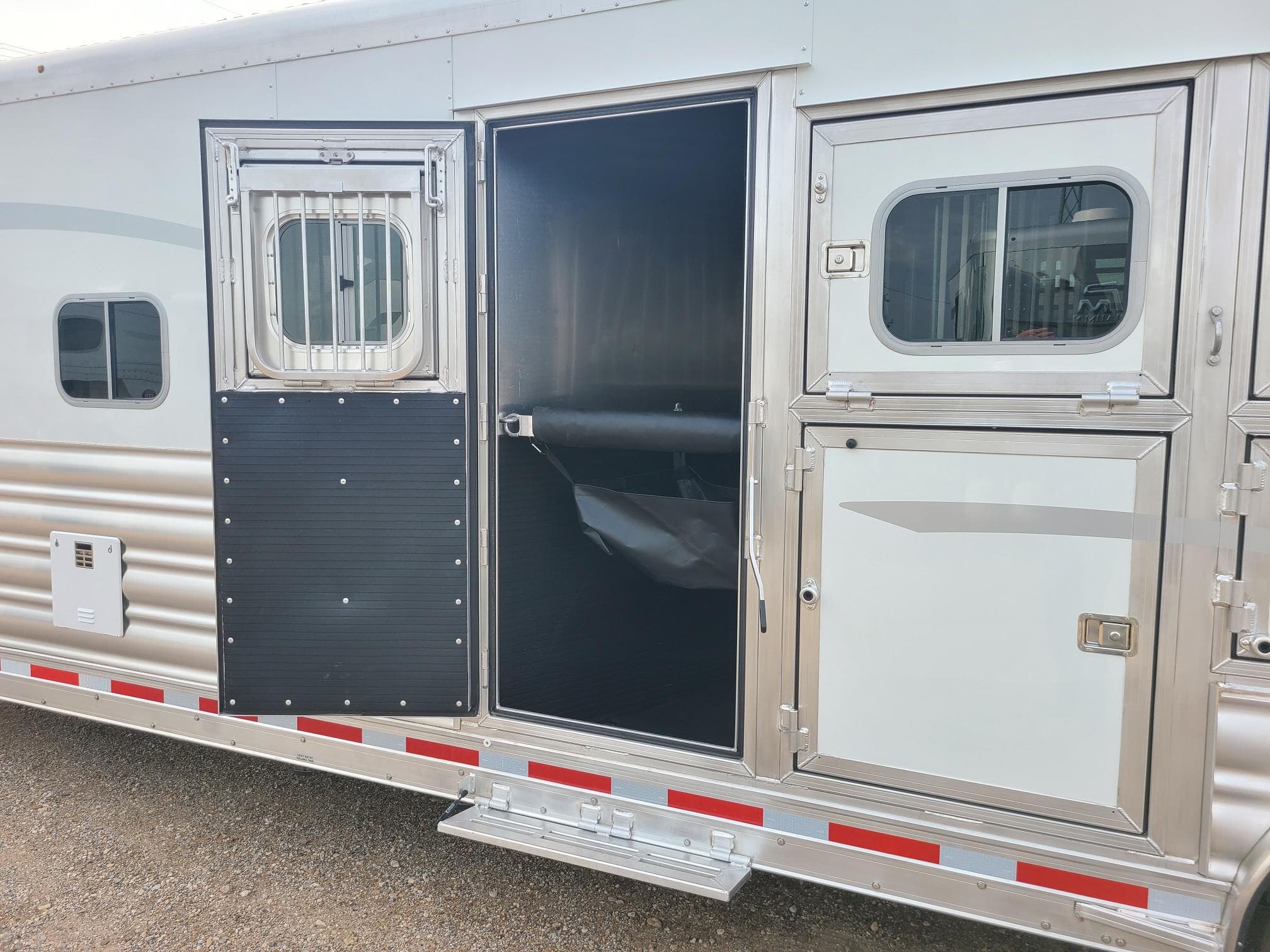 Trailer Photo 18