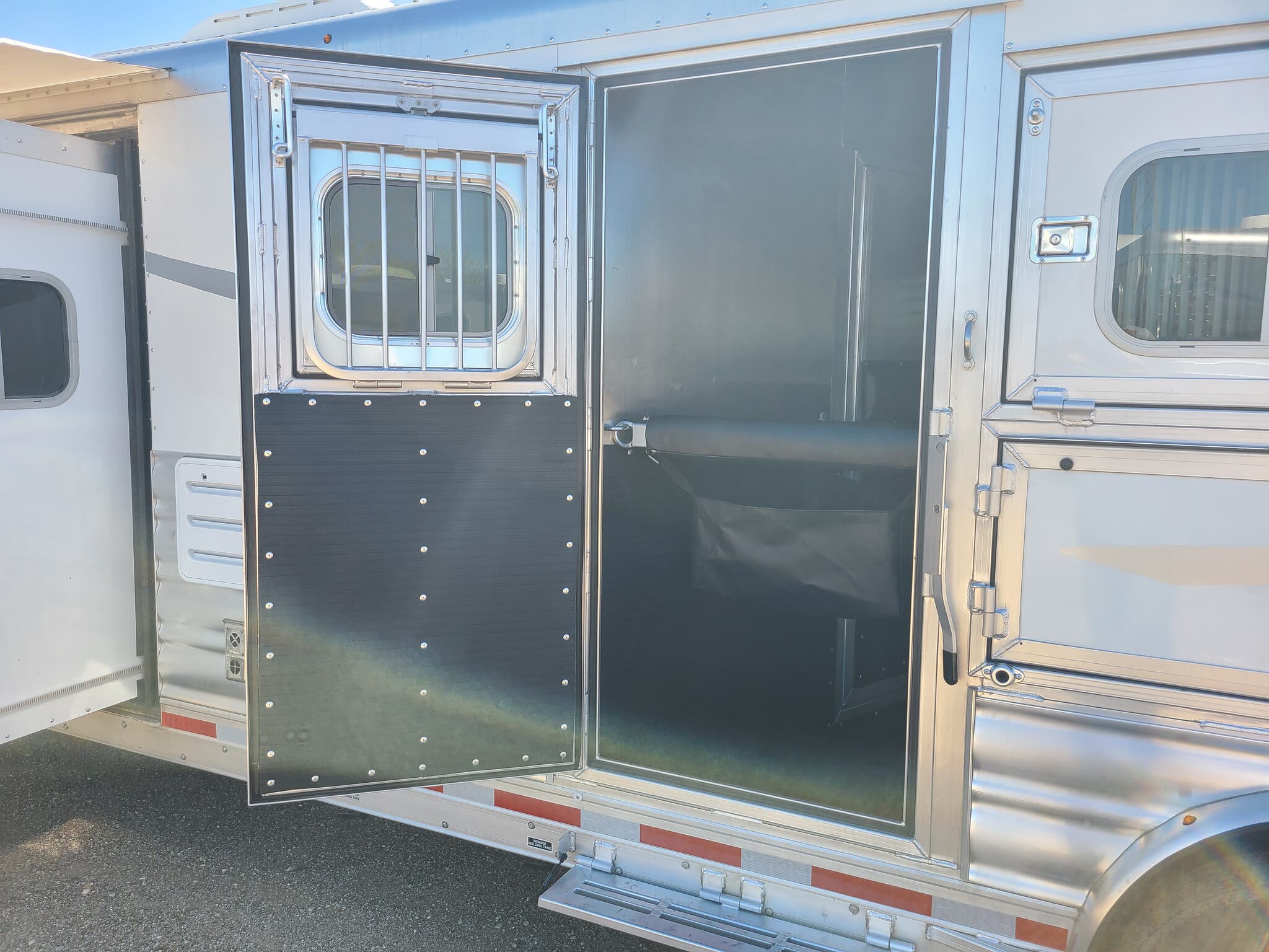 Trailer Photo 23