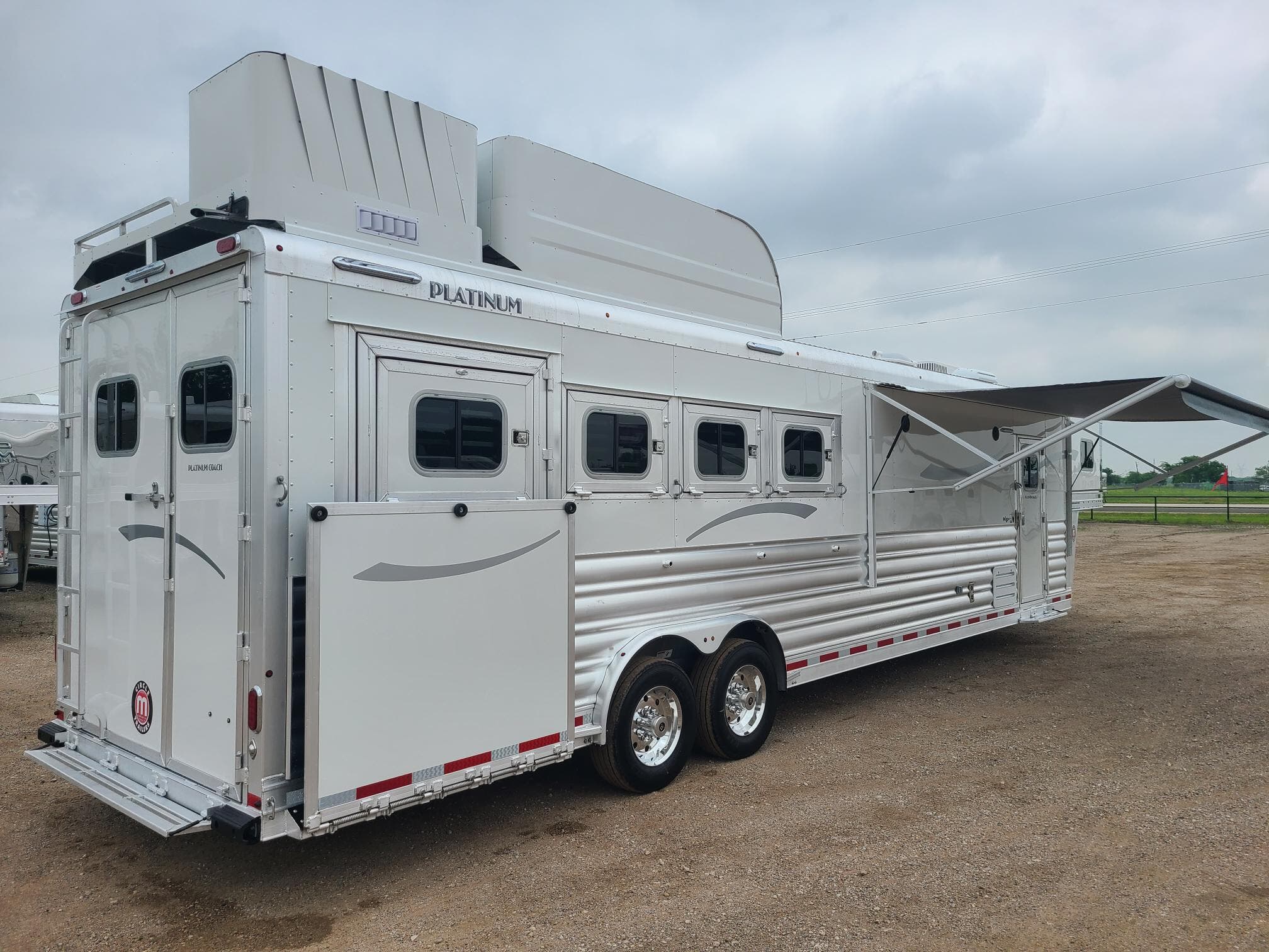 Trailer Photo 3