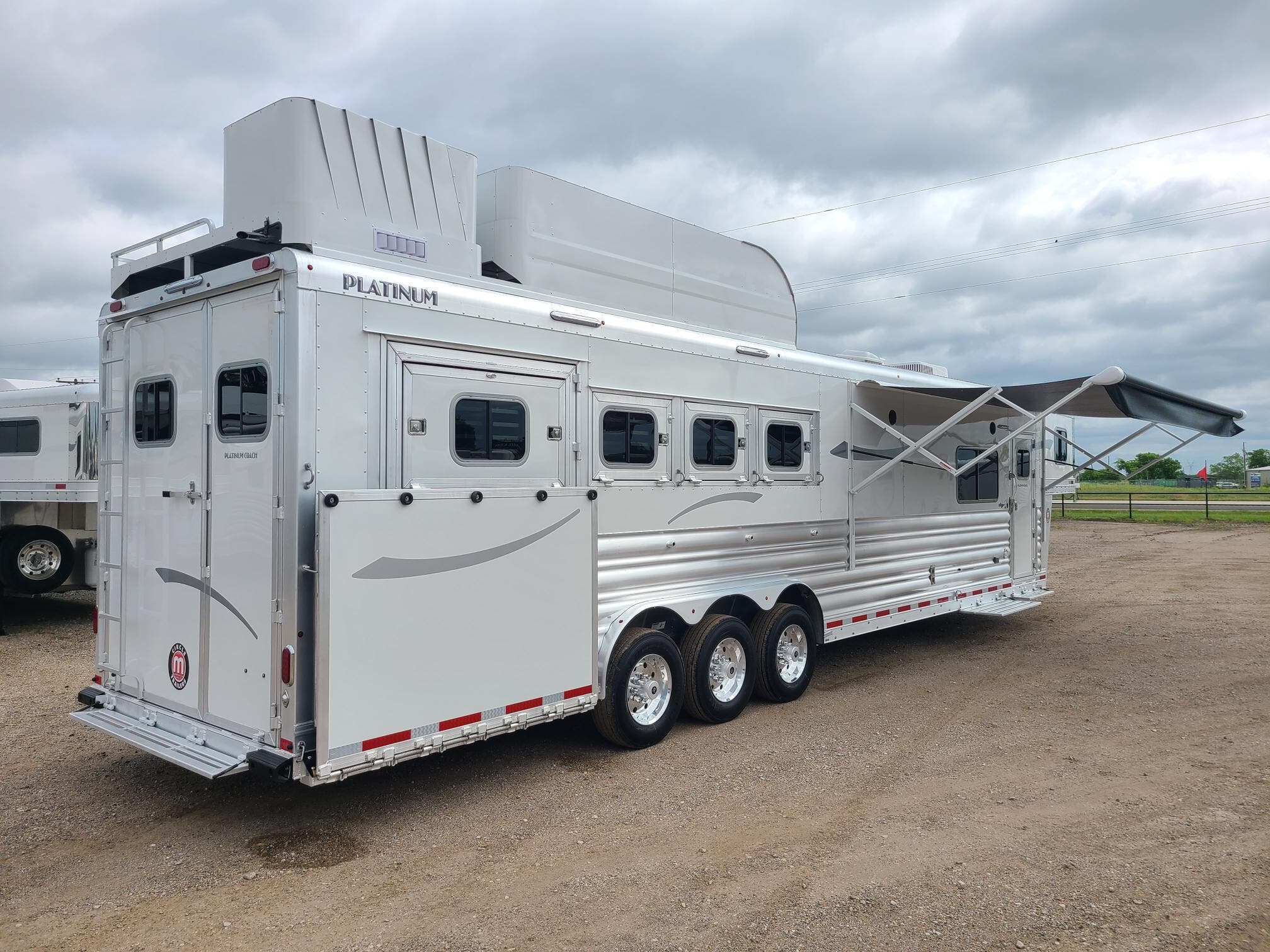 Trailer Photo 3