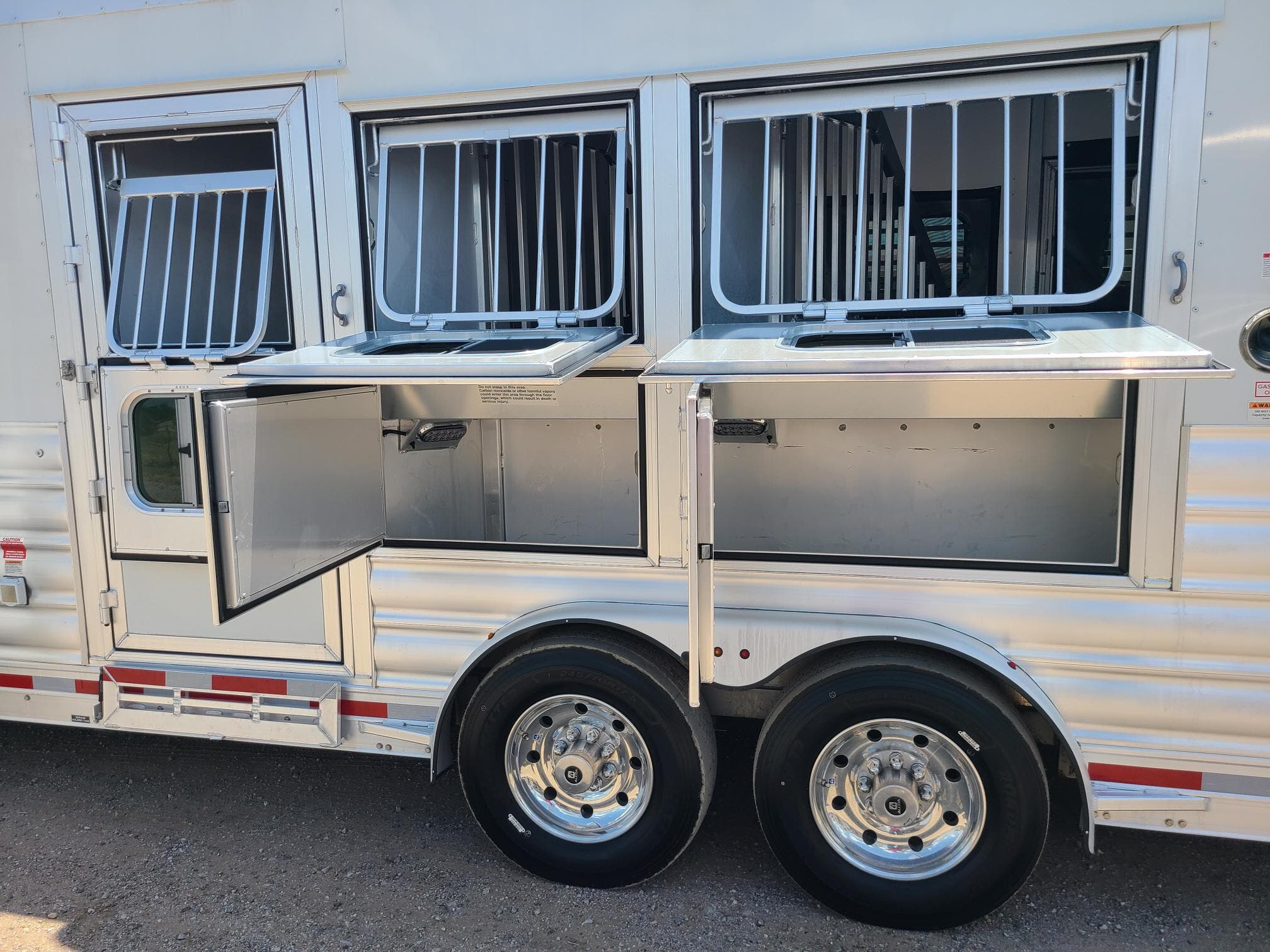 Trailer Photo 17