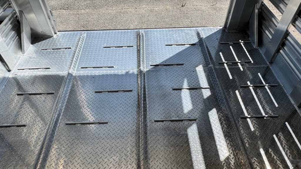 Trailer Photo 8