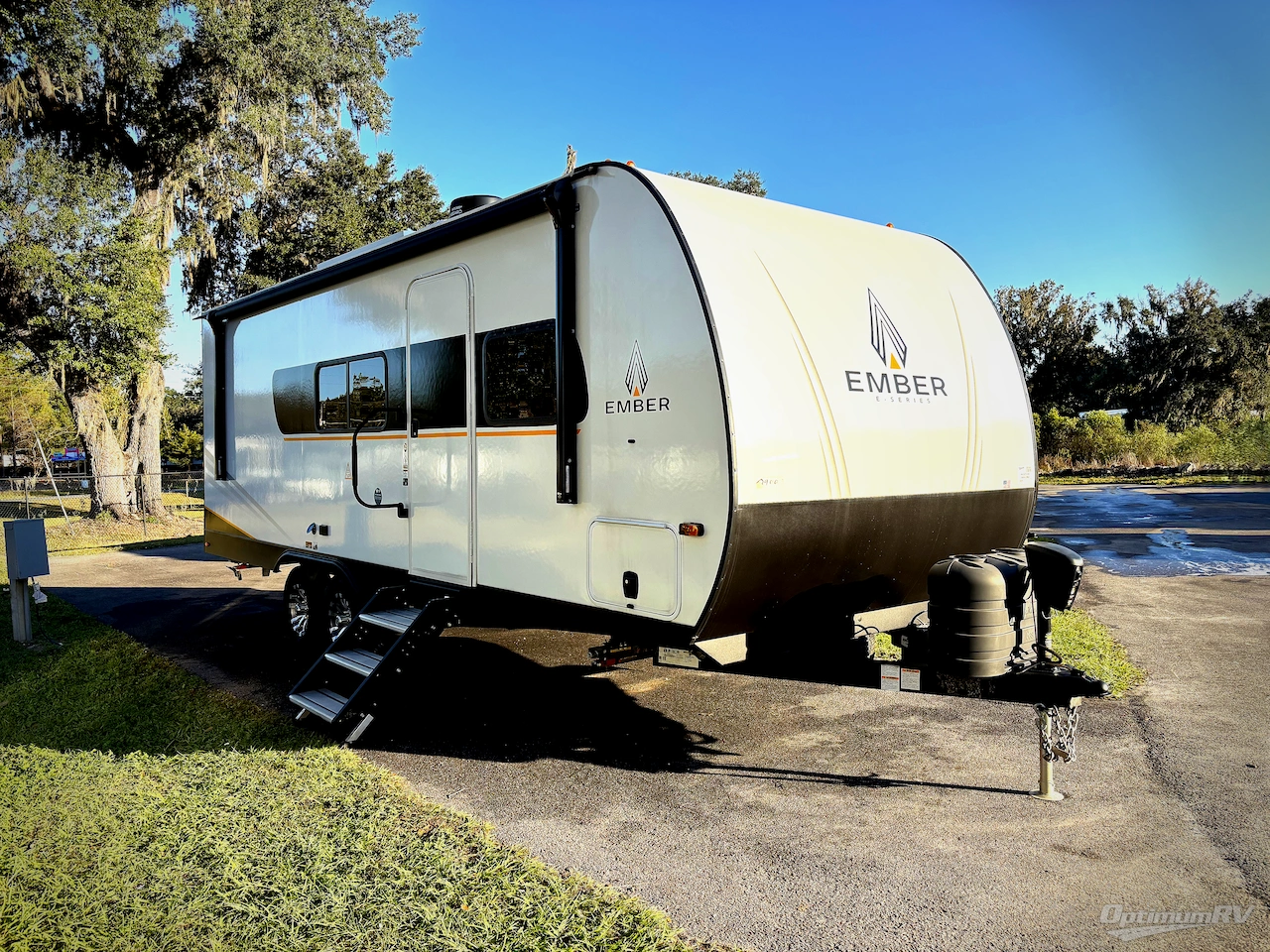 2025 Ember RV E-Series