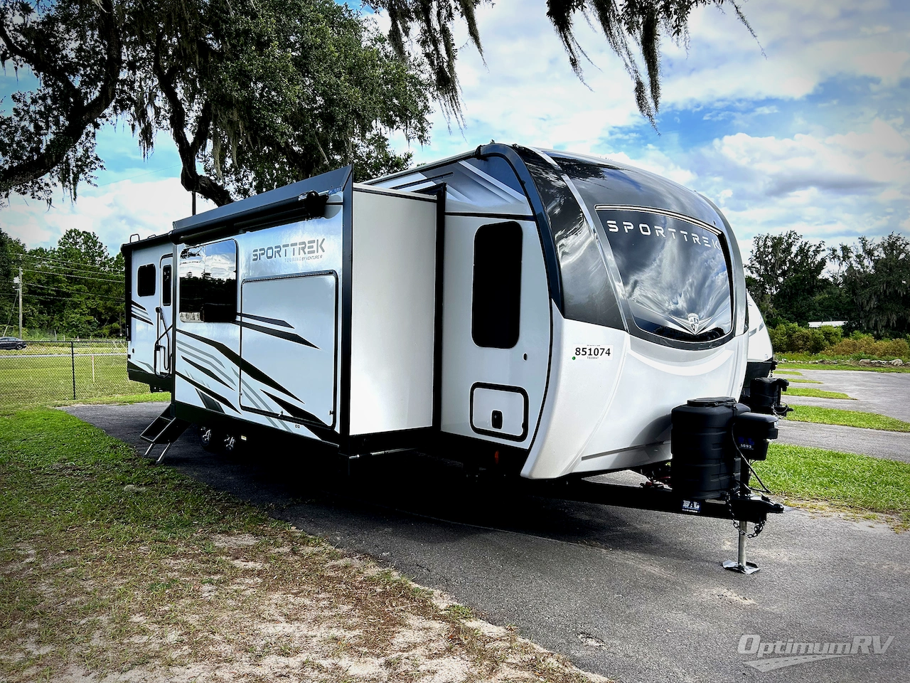 2026 Venture RV SportTrek Touring Edition