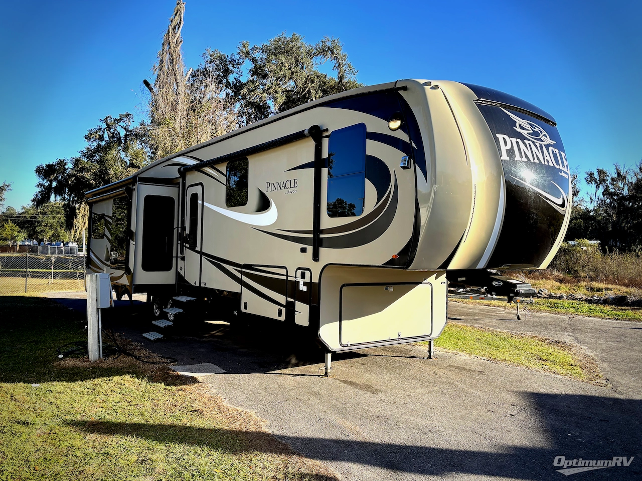 2017 Jayco Pinnacle