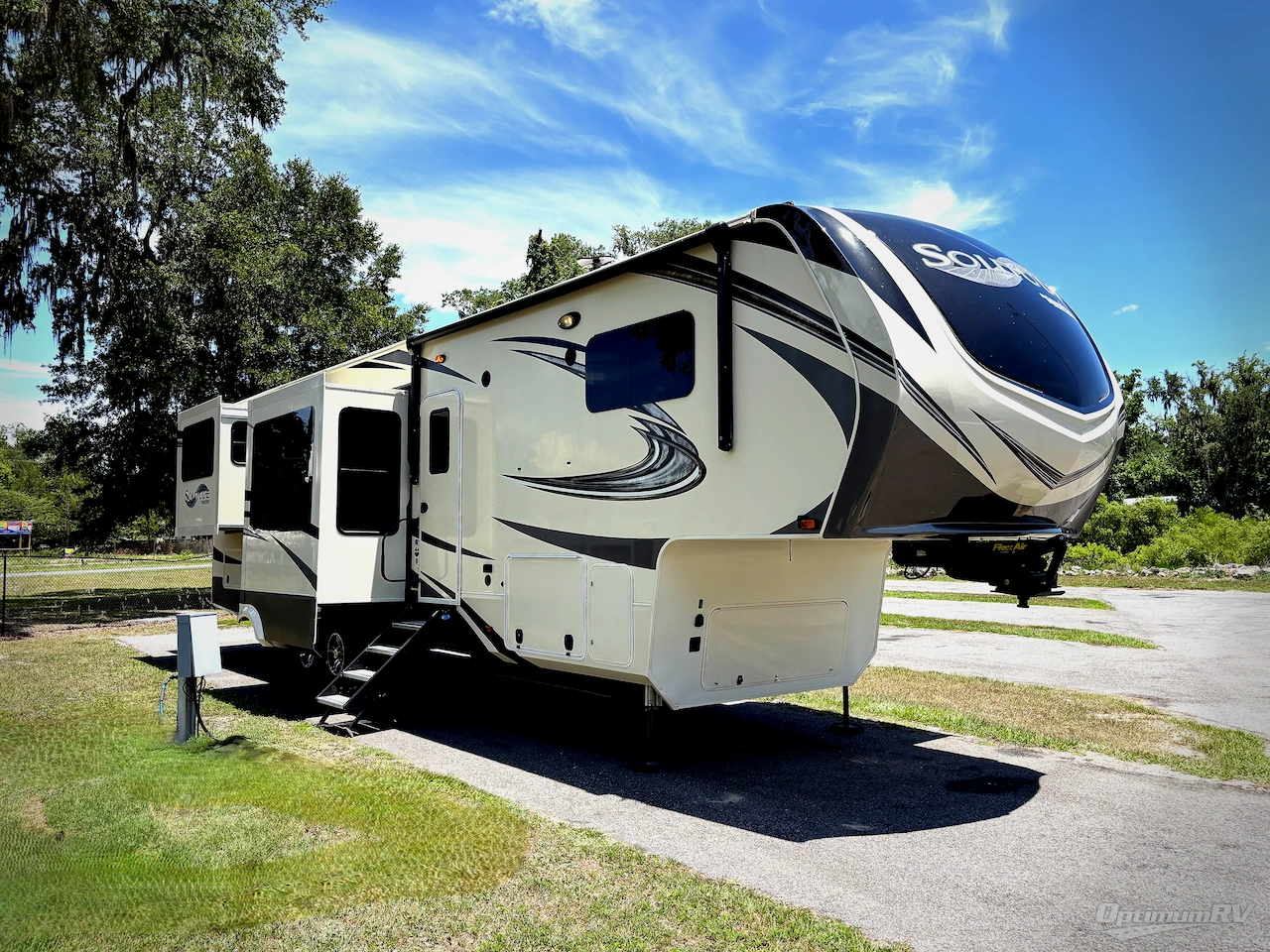 2019 Grand Design Solitude