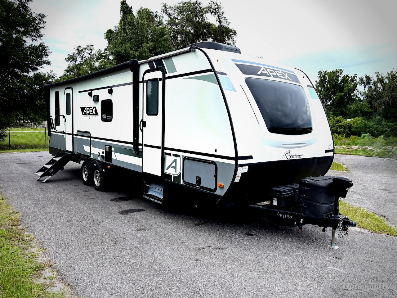 2022 Coachmen Apex Ultra-Lite