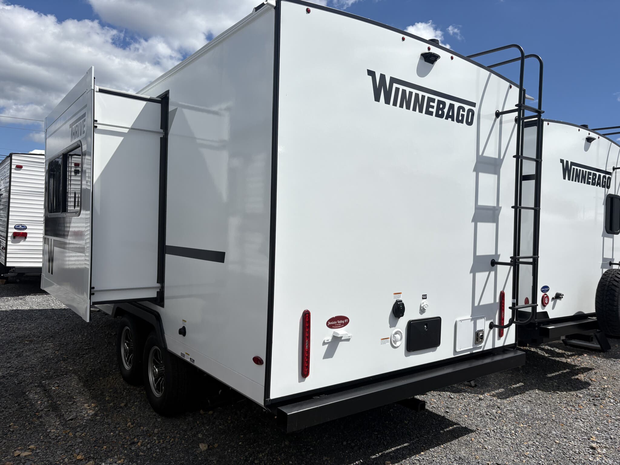 Thrive/18FBS/2026 image-2