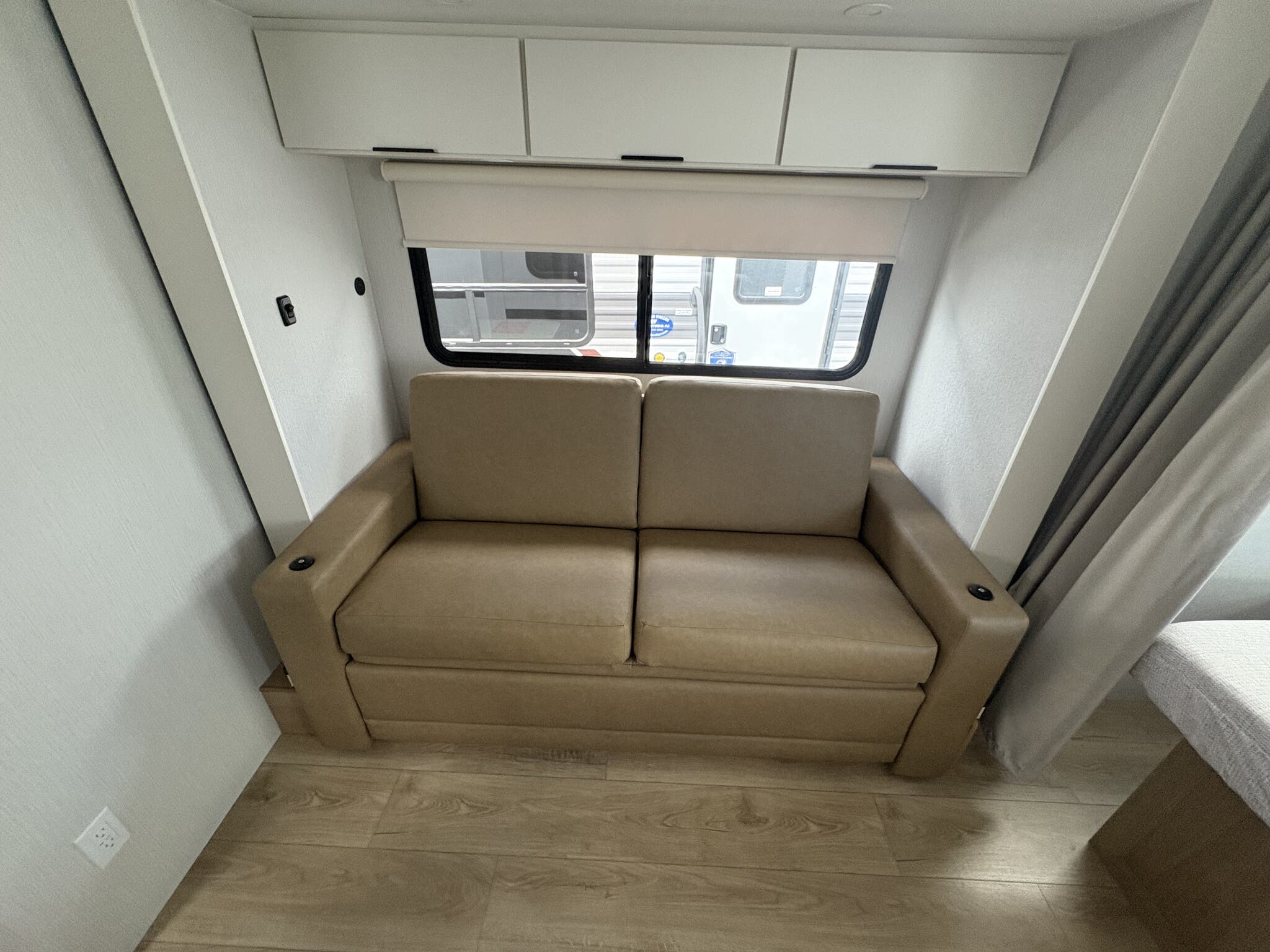 Thrive/18FBS/2026 image-11