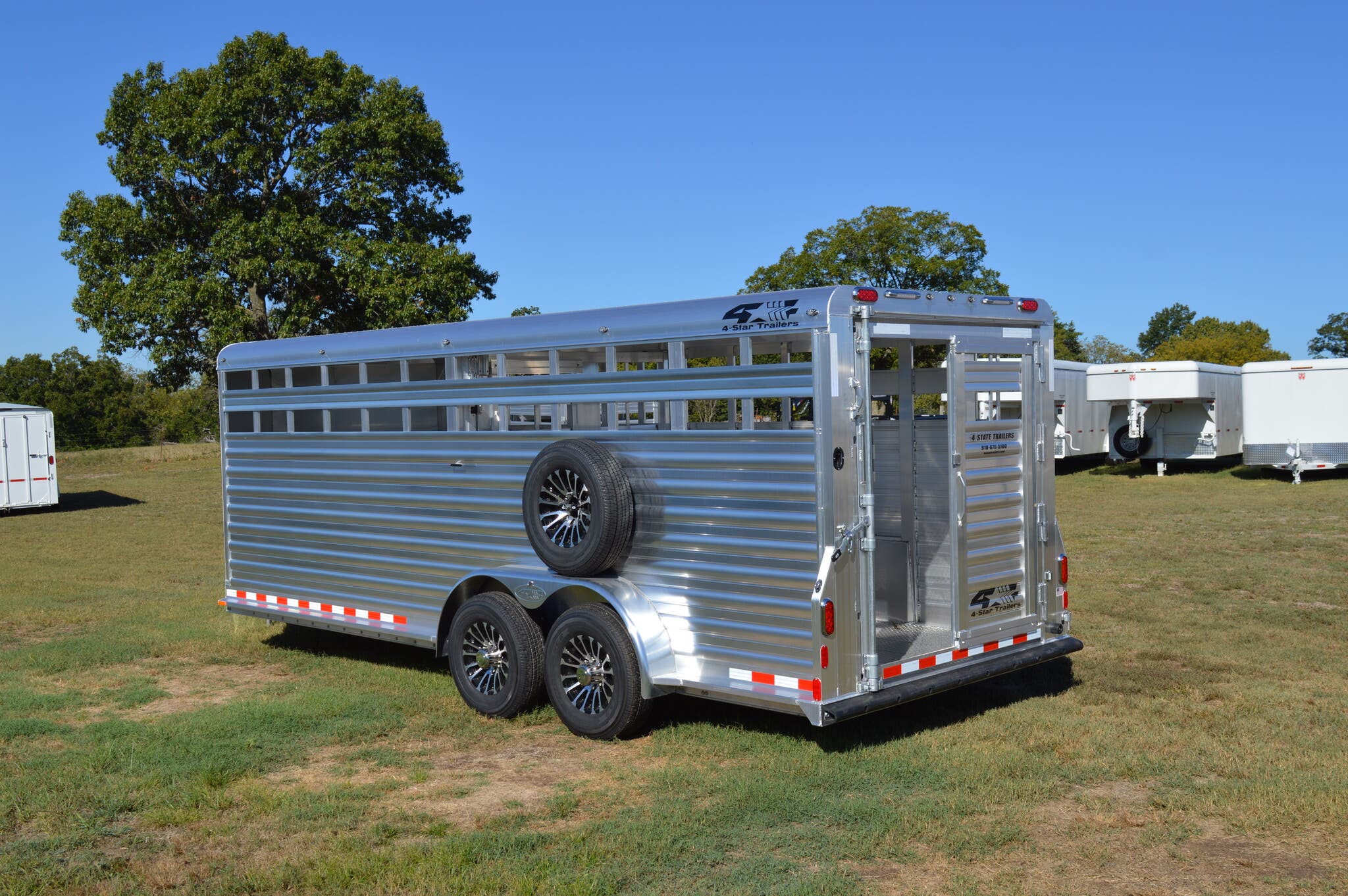 Trailer Photo 5