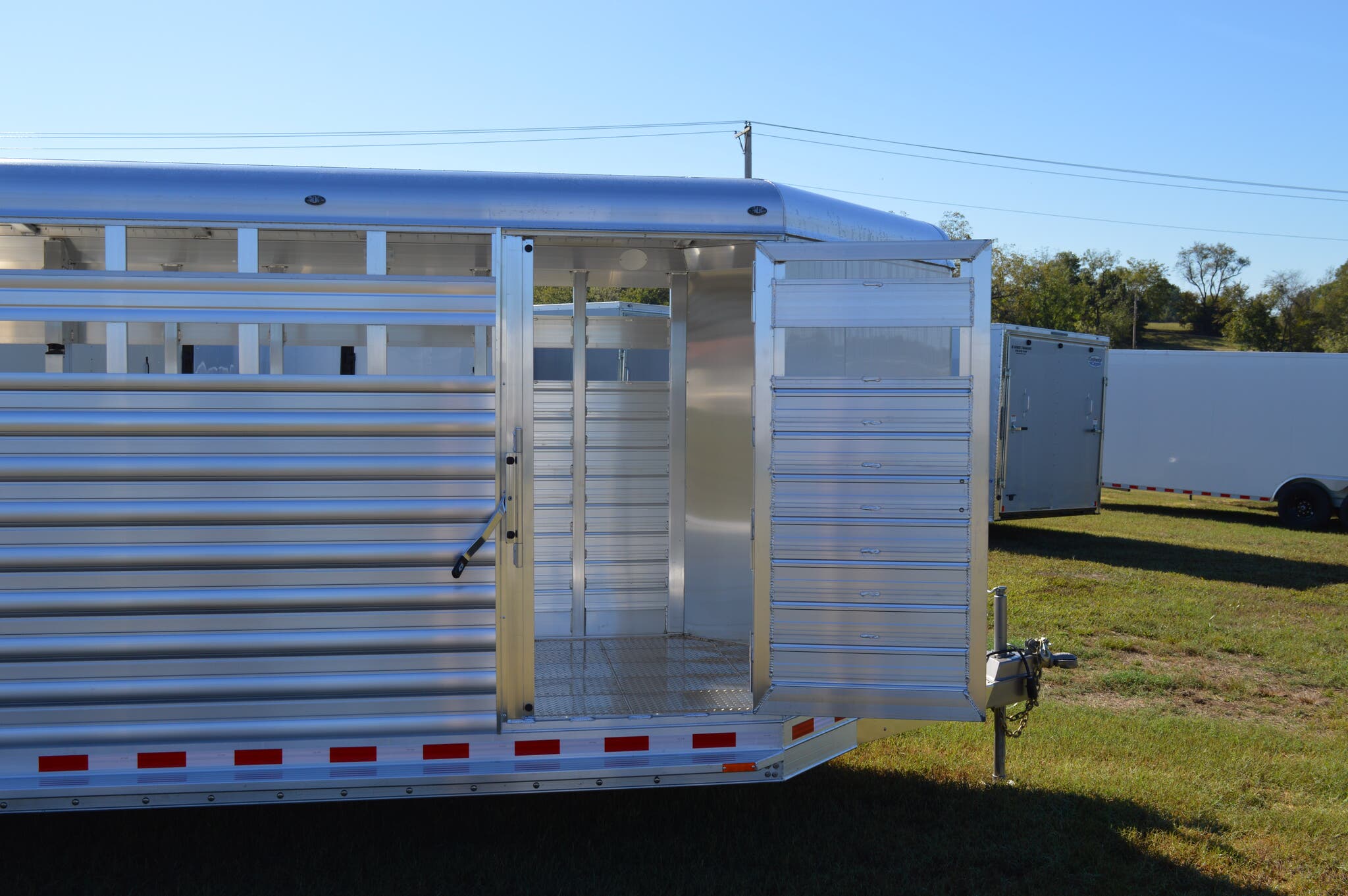 Trailer Photo 16