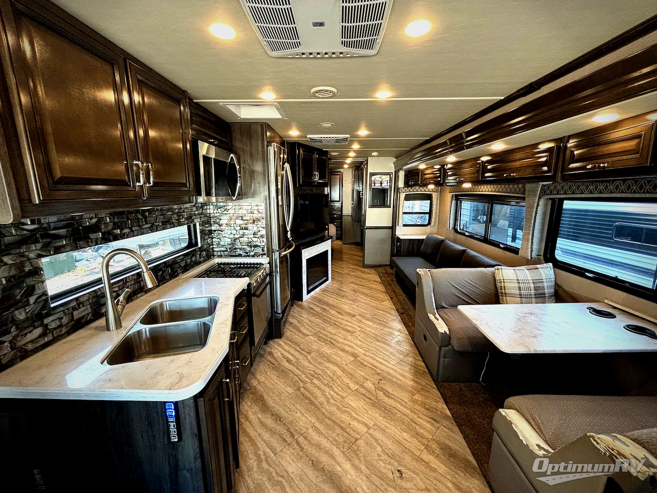 2021 Holiday Rambler Vacationer