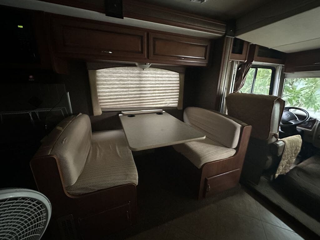 2015 Fleetwood Storm 32H 2015 Motorhome in Omaha NE 7425345716