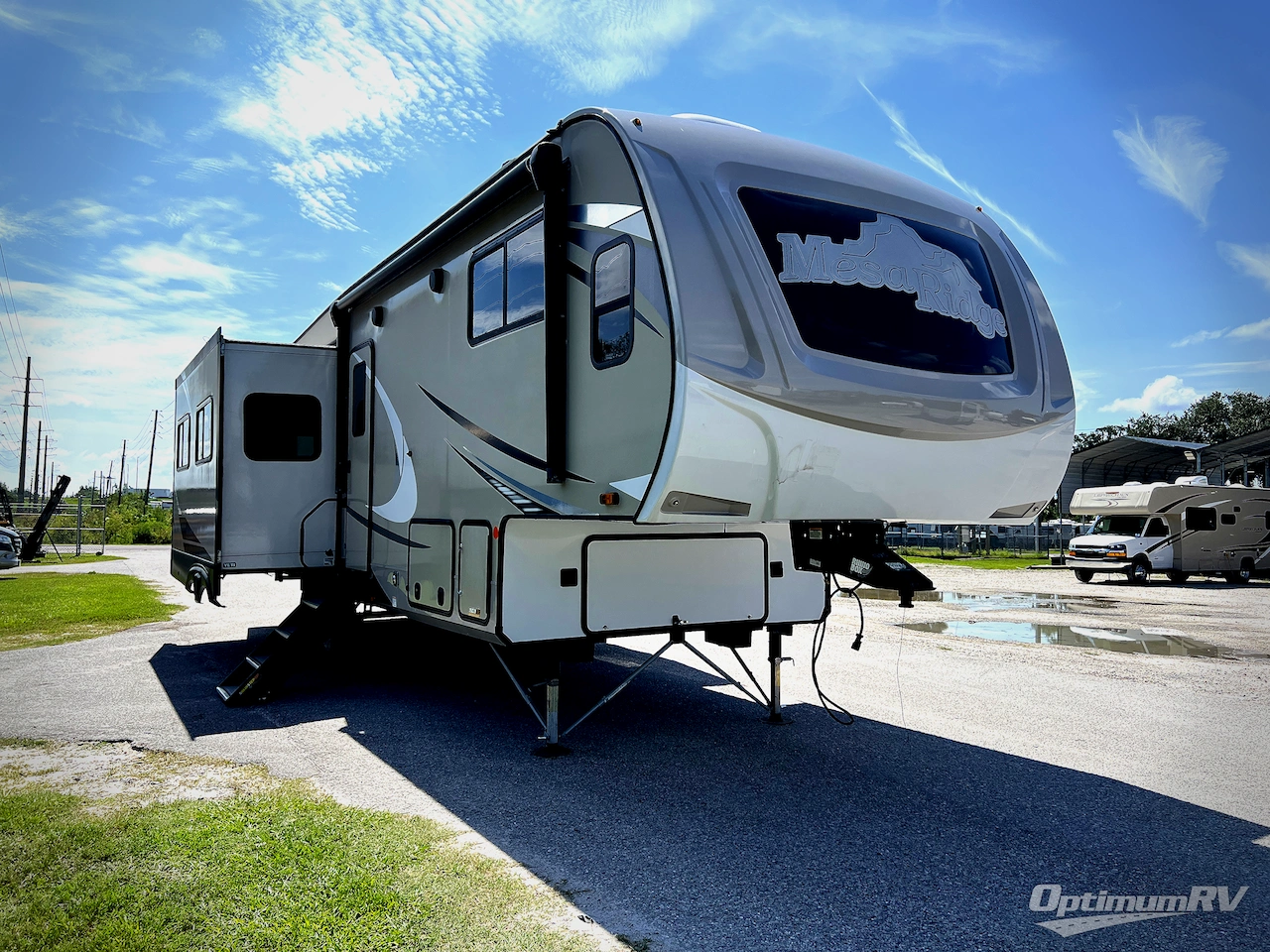 2022 Highland Ridge Mesa Ridge XLT
