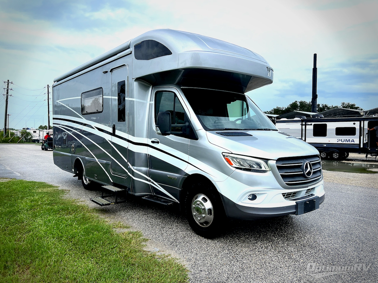 2021 Winnebago Navion