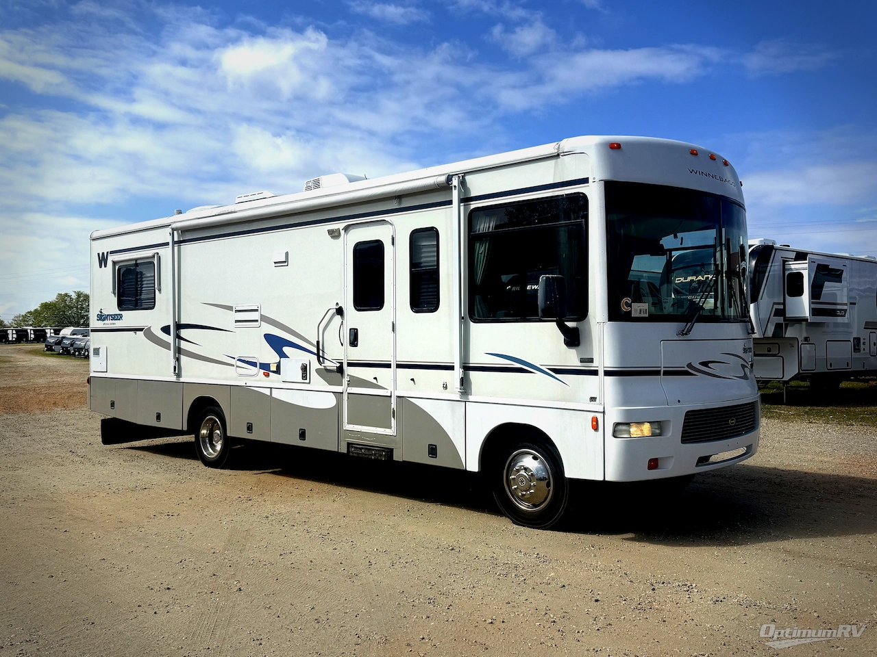 2004 Winnebago Sightseer