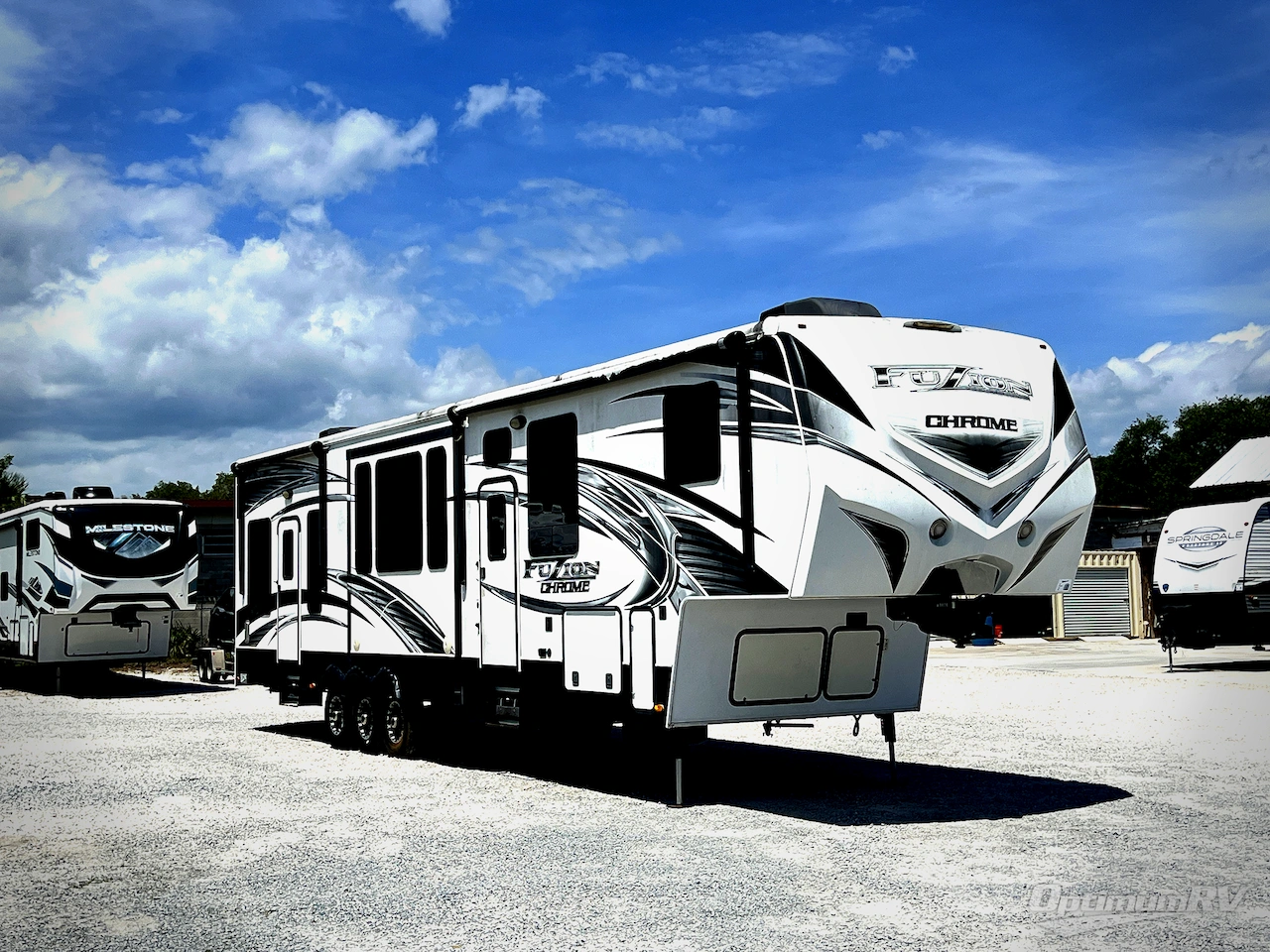 2014 Keystone Fuzion