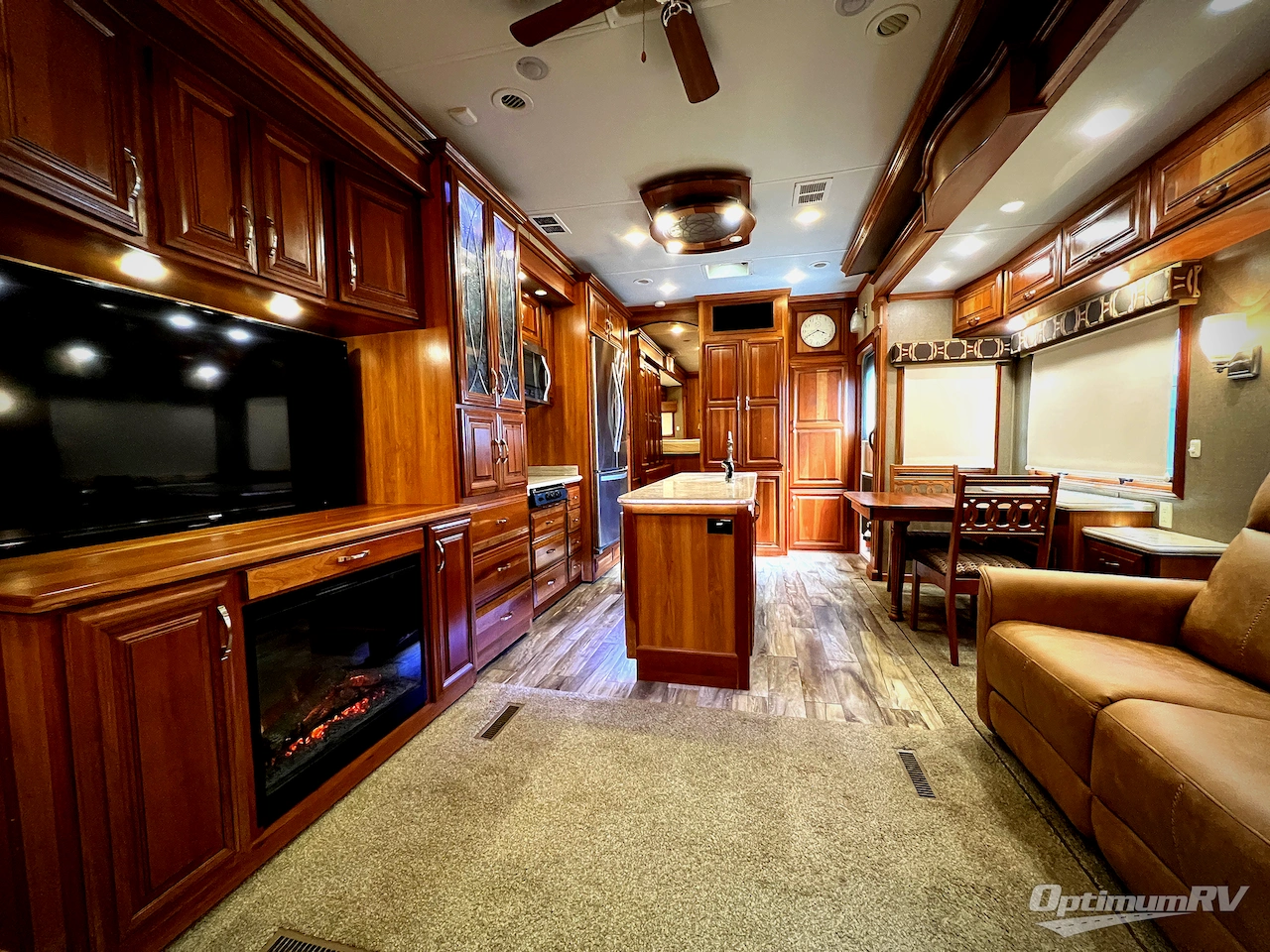 2016 DRV Mobile Suites
