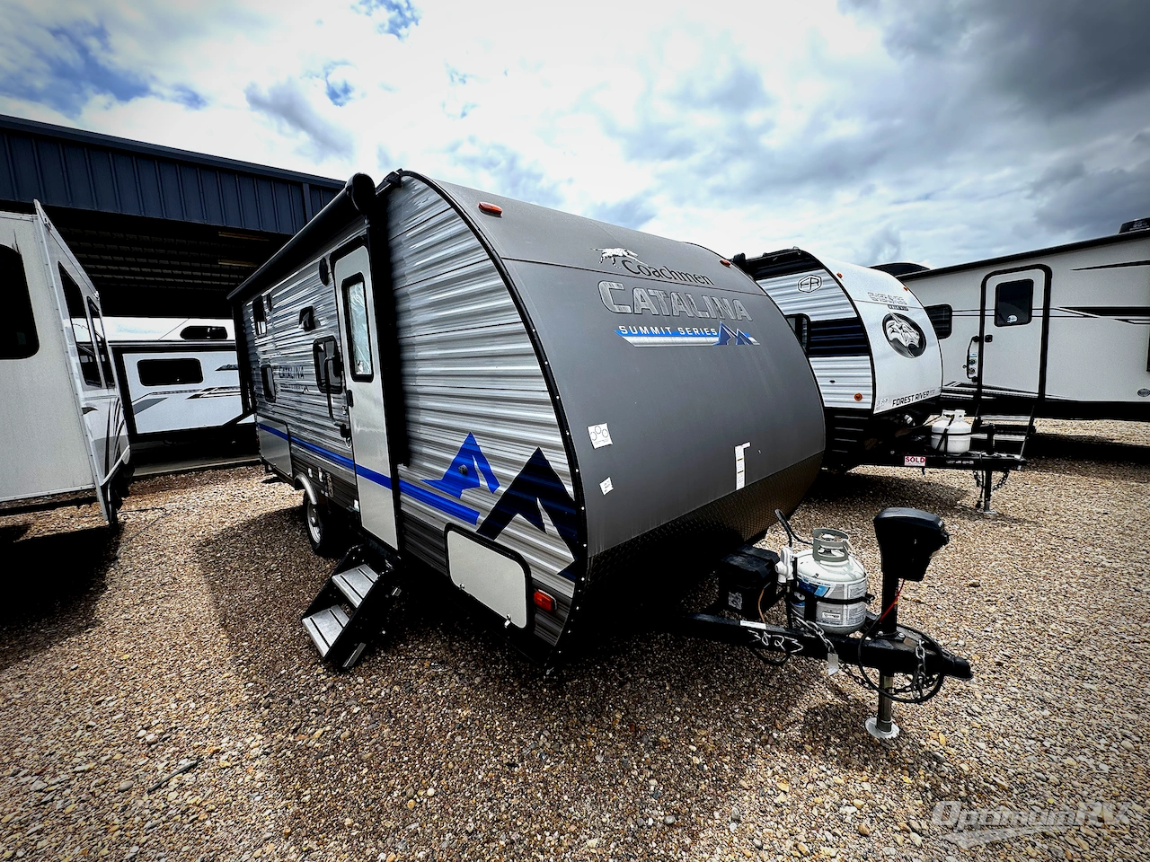 2022 Coachmen Catalina Summit Series 7