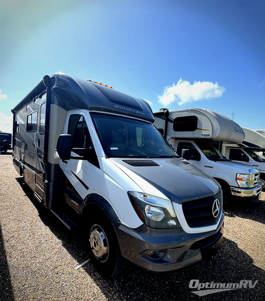 2017 Itasca Navion