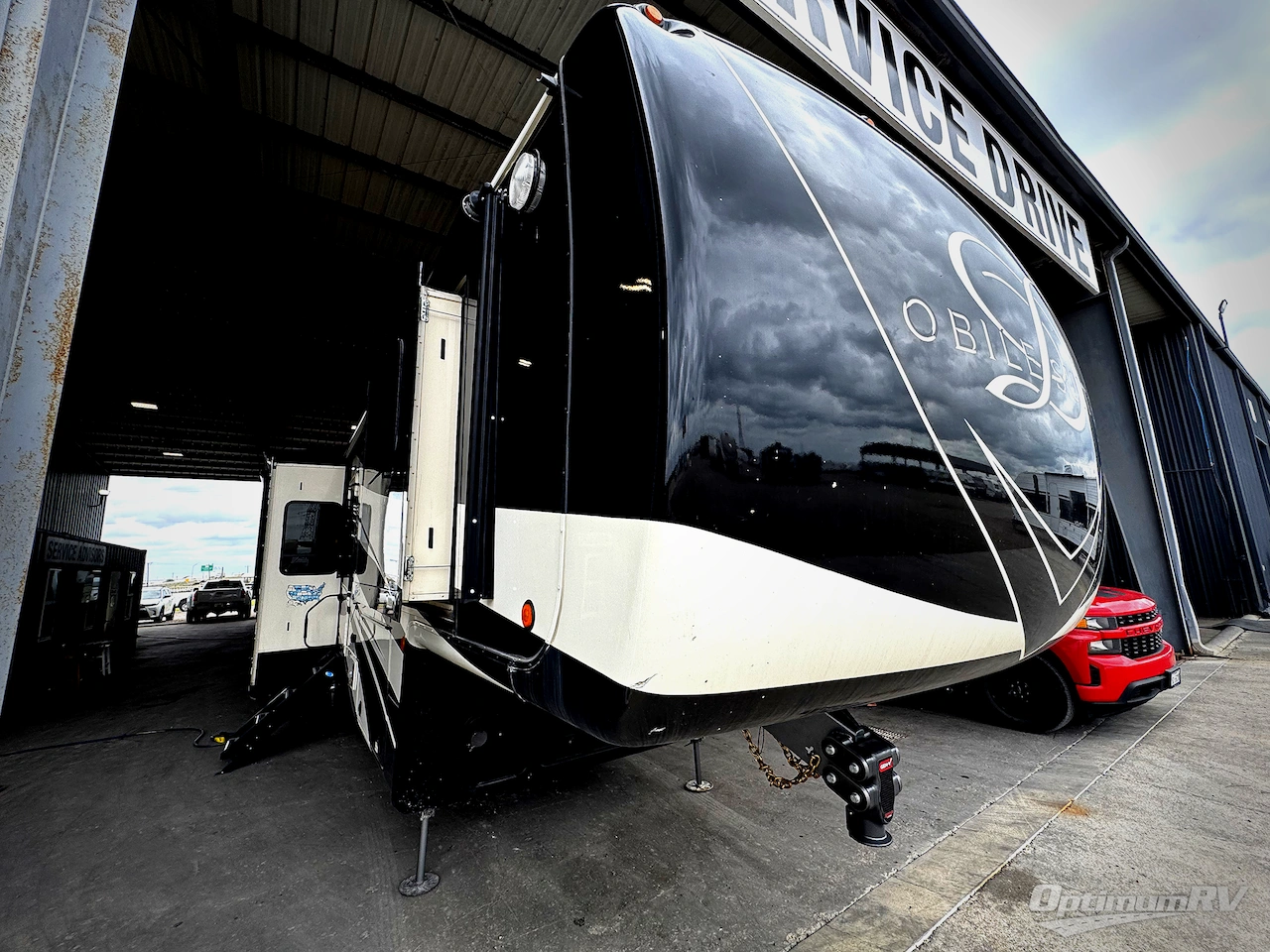 2020 DRV Mobile Suites
