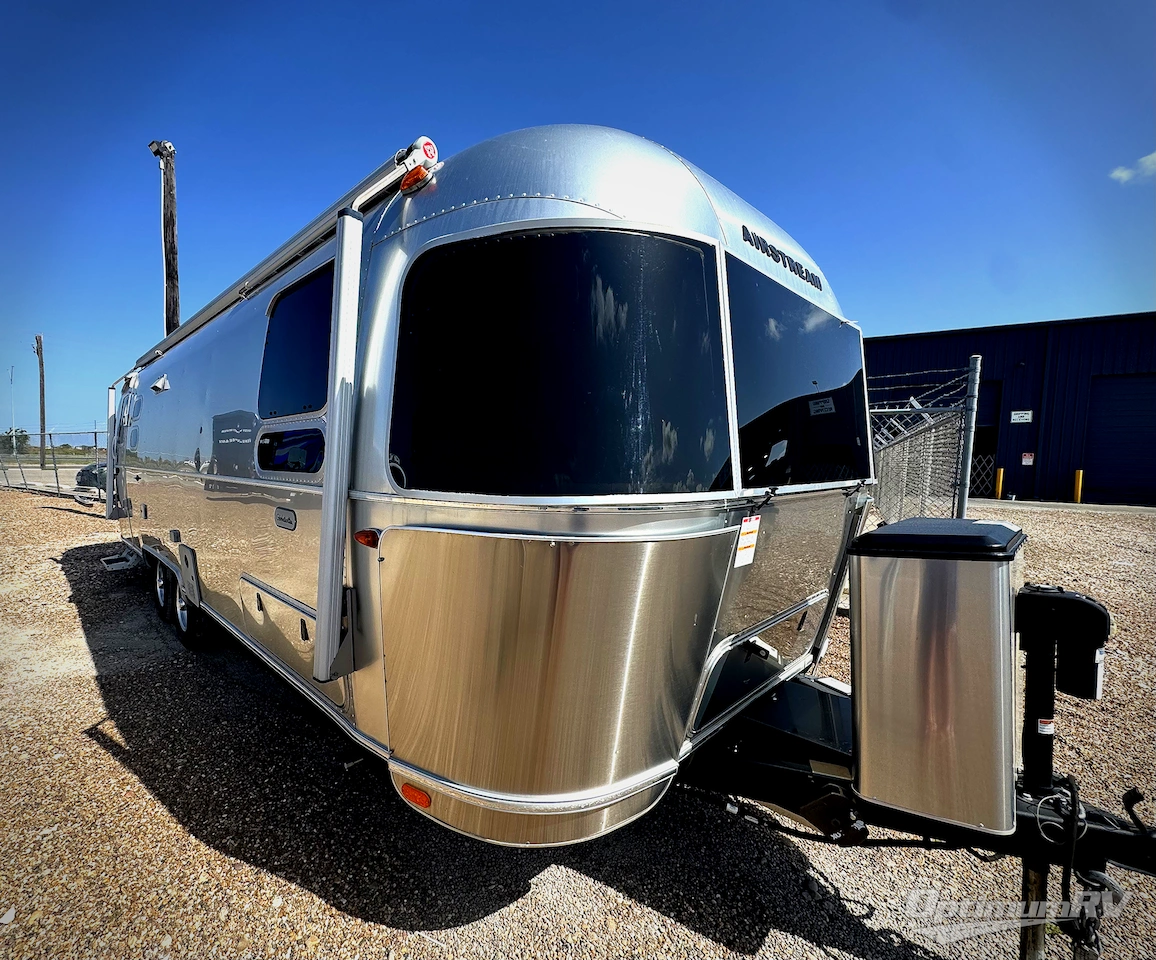 2022 Airstream Globetrotter