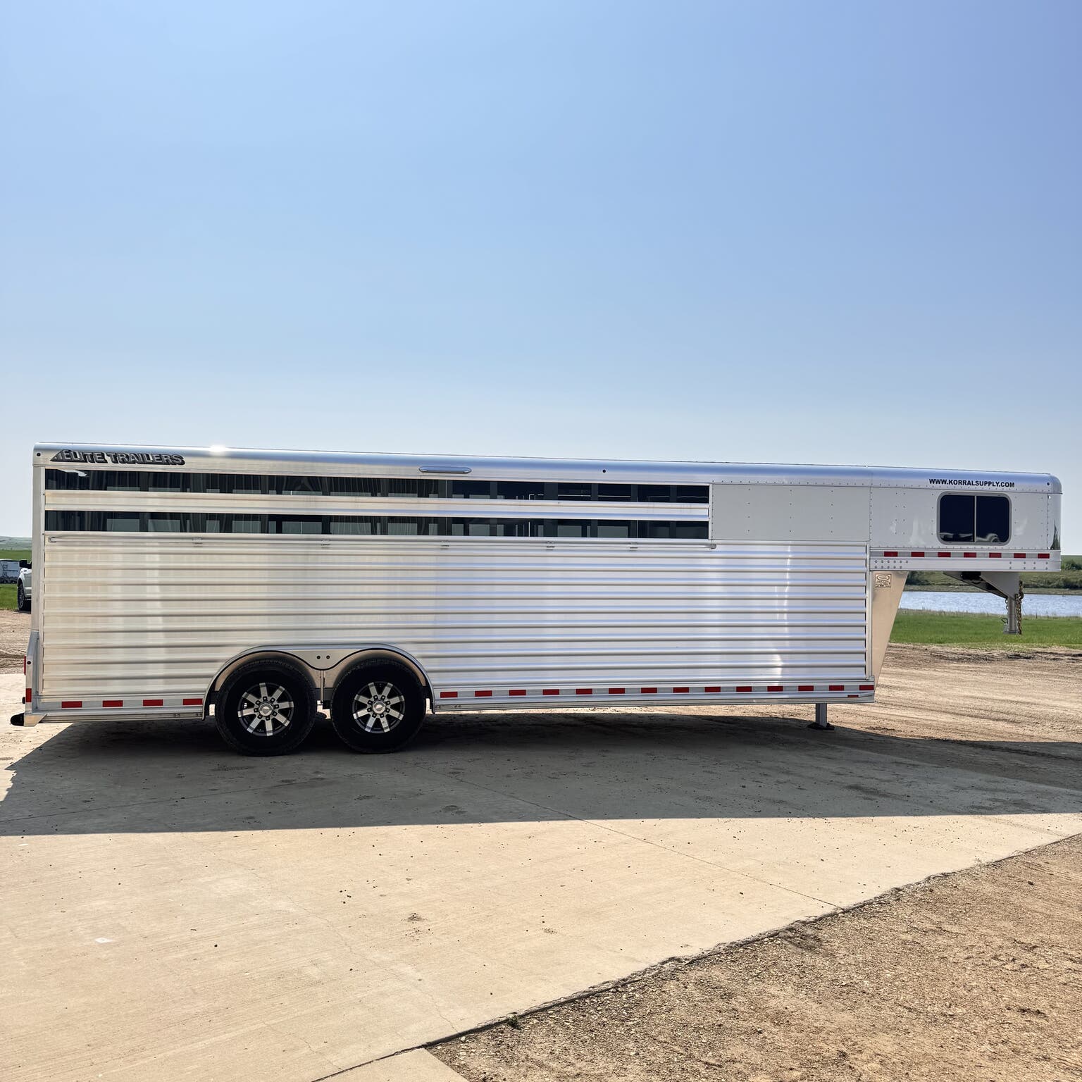 Trailer Photo 6